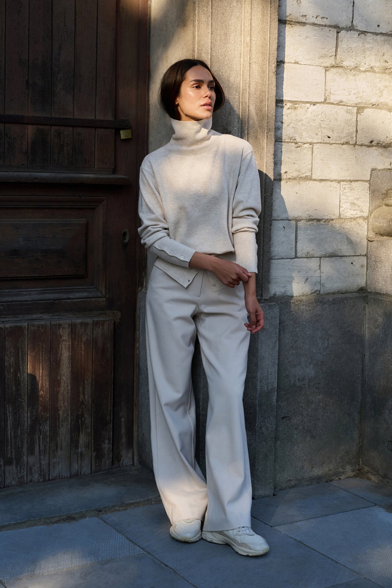 How to style tailored trousers: elegant and versatile