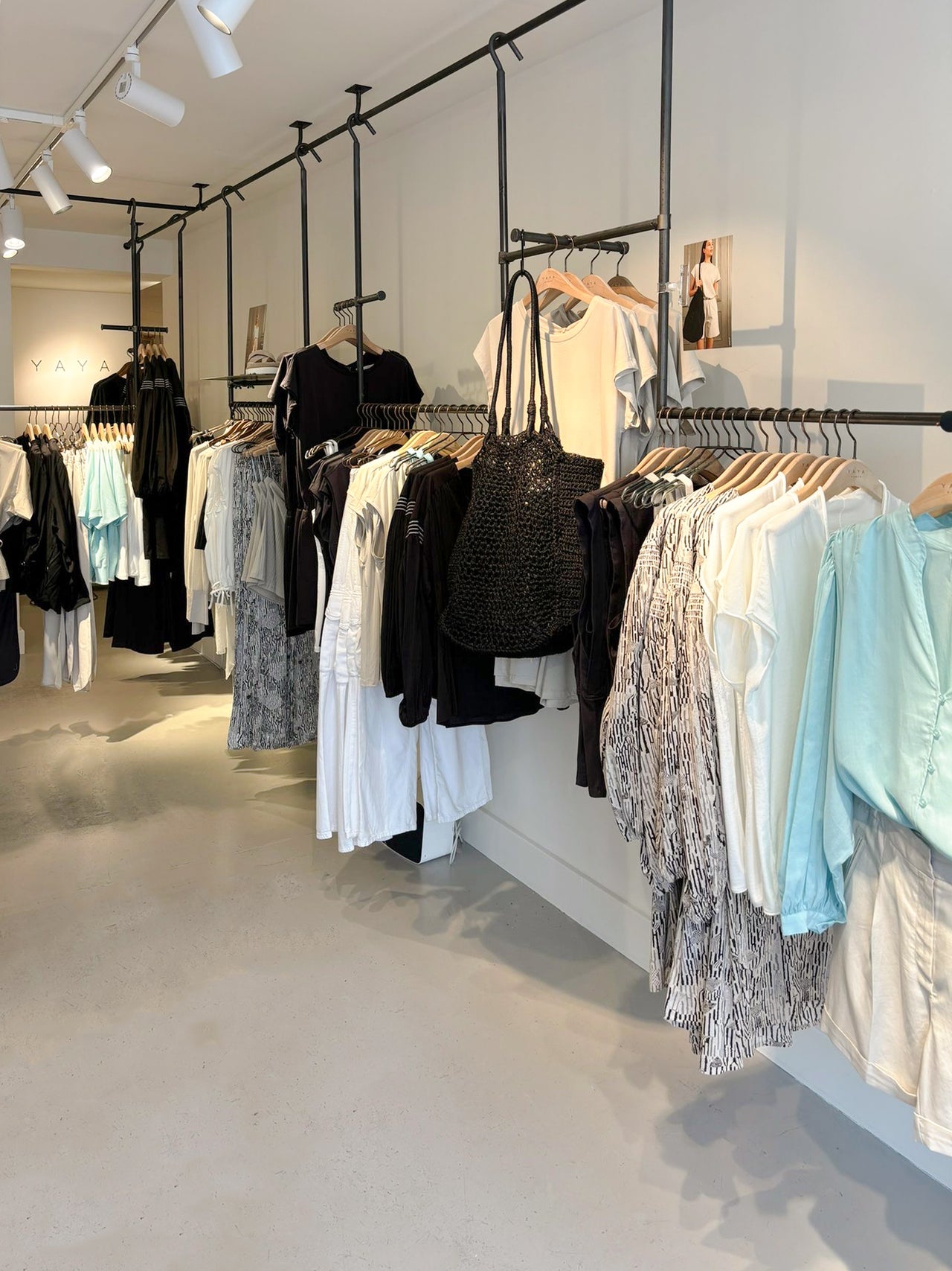 YAYA Eindhoven winkel