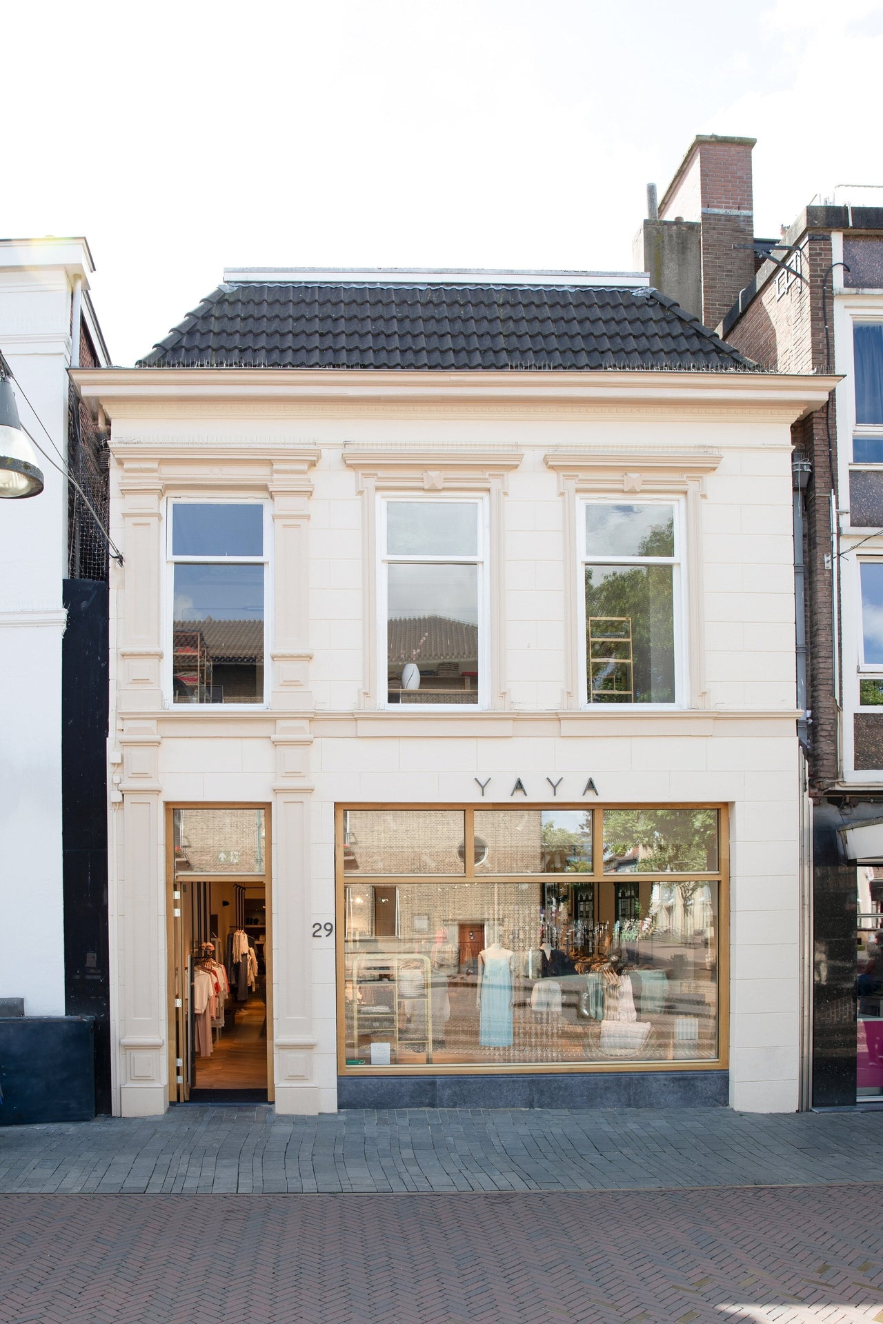 YAYA Enschede winkel