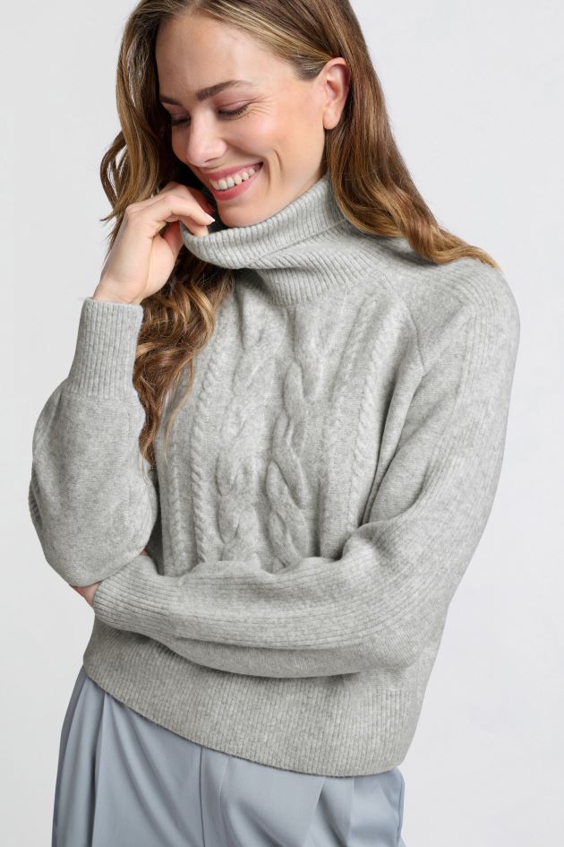 Turtleneck sweater with cable pattern and long sleeves