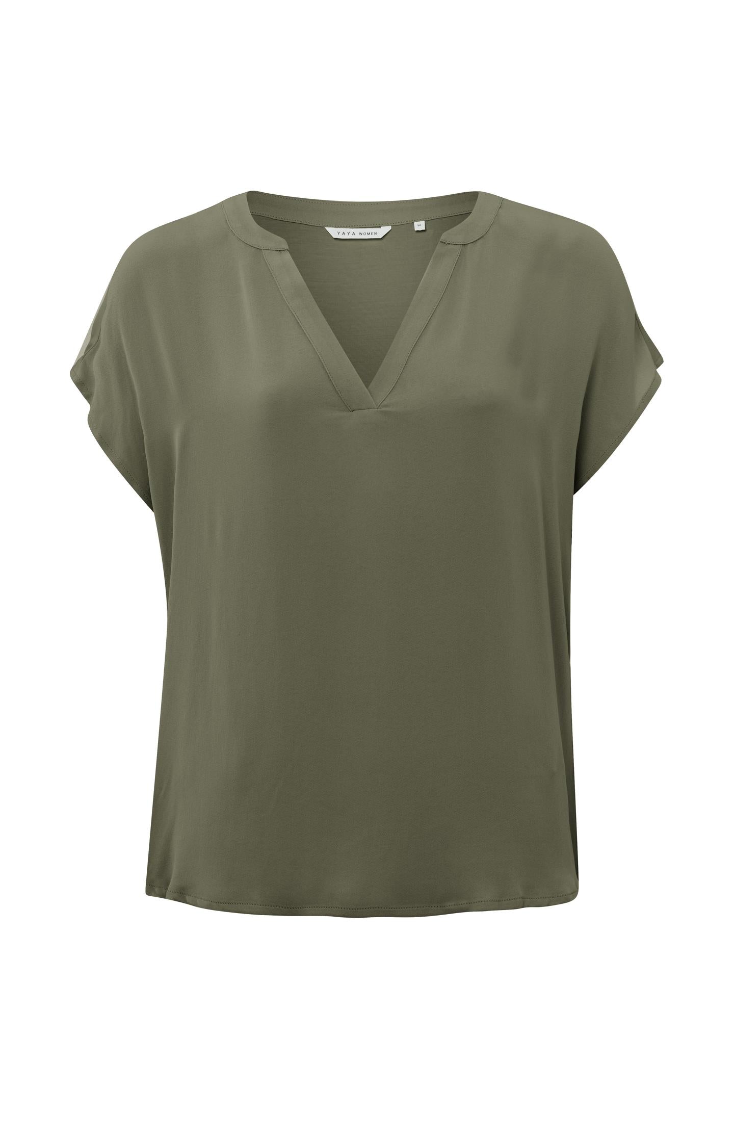 Airy top with short sleeves, V-neck in mixed materials - Type: product