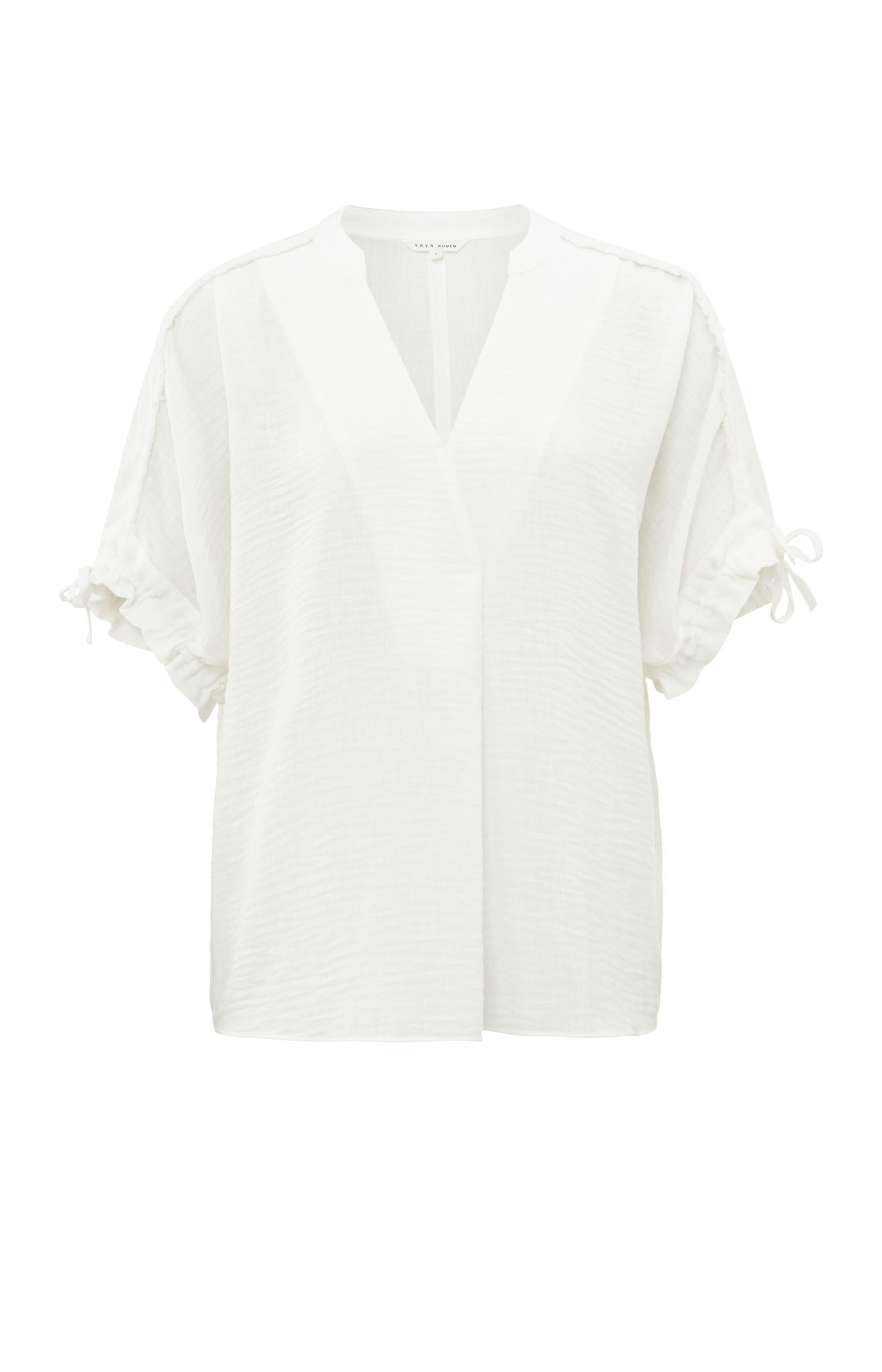 Airy top with V-neck and short sleeves with drawstrings - Type: product