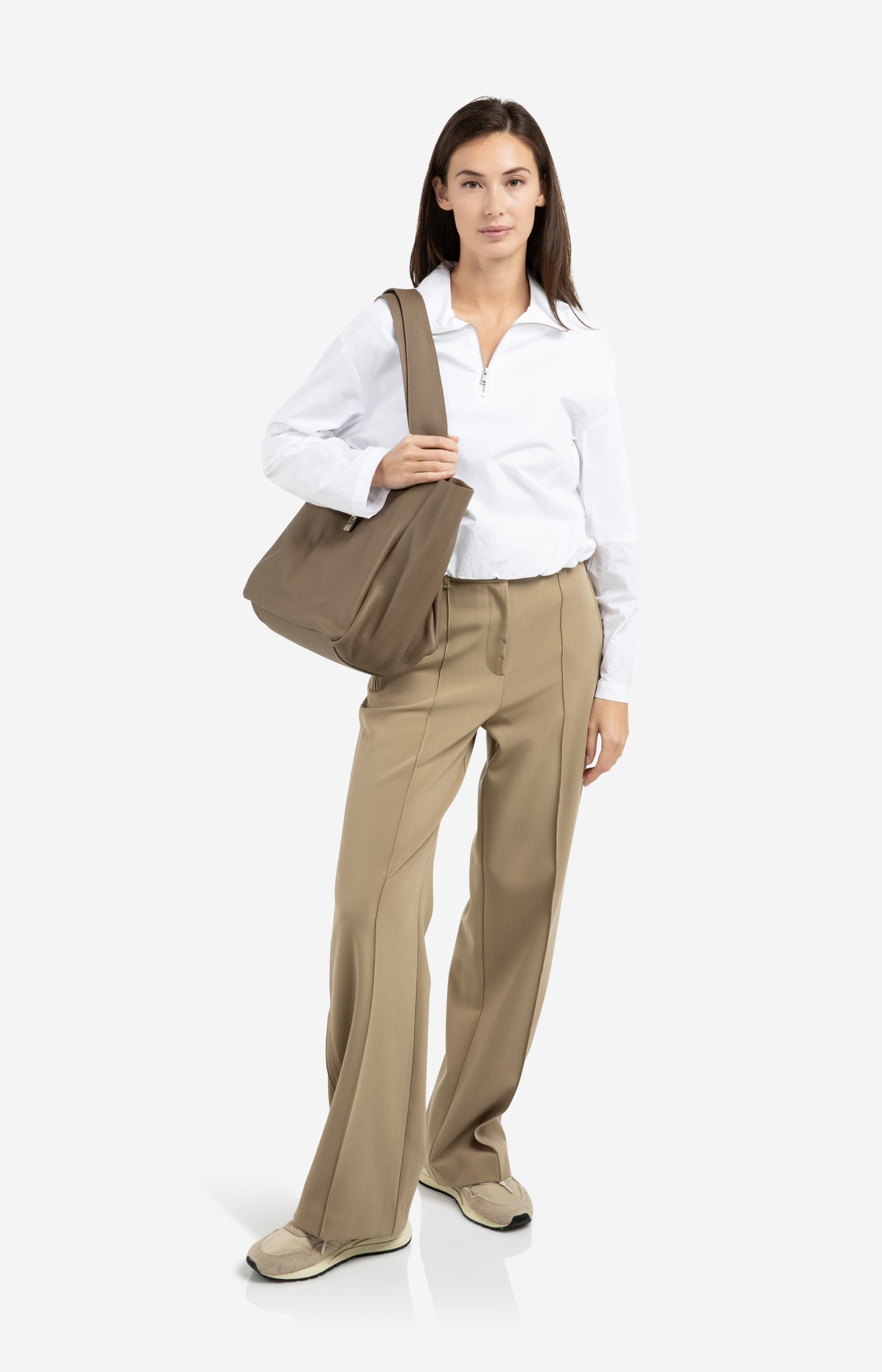 lawgy balloon blouse★ベージュ Balloon blouse with zipper and long sleeves