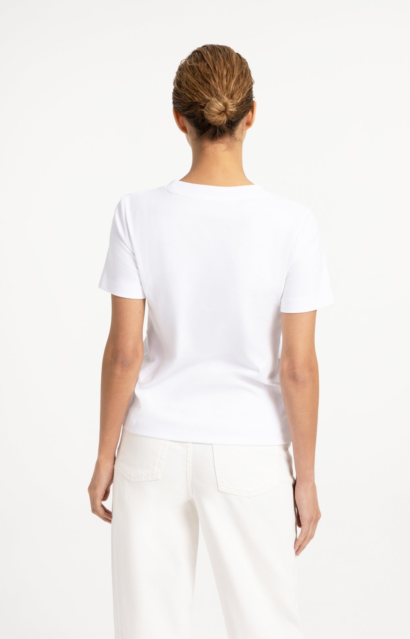 Barrel jeans in light wash - Type: lookbook