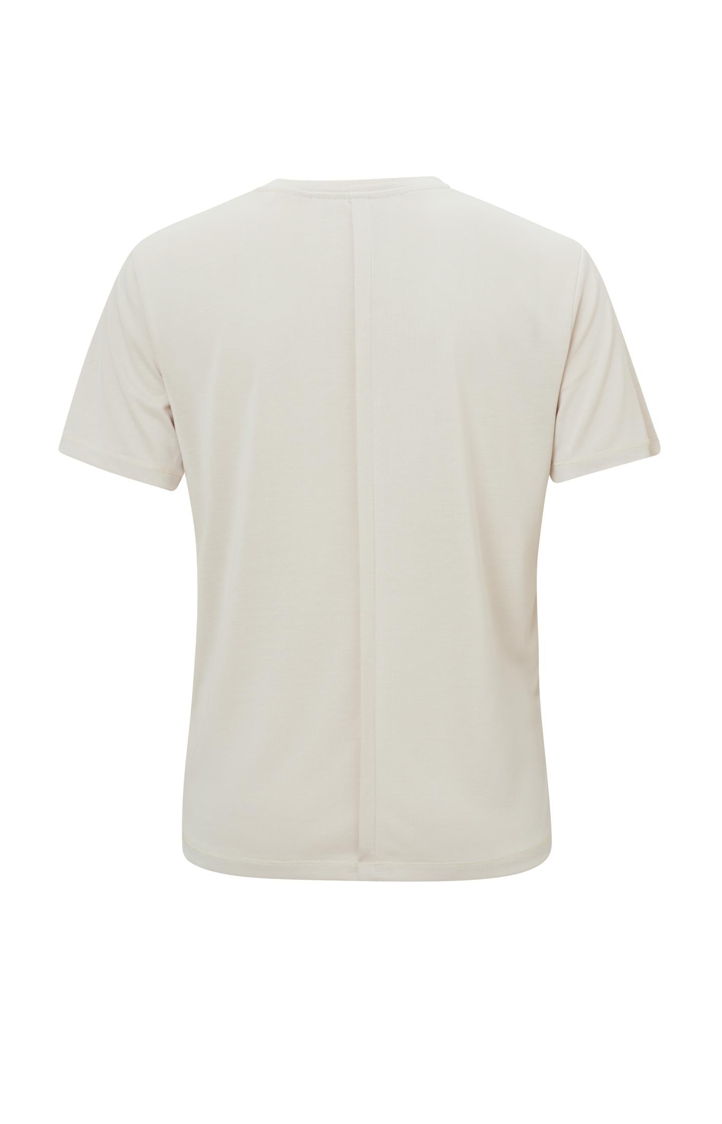 Basic T-shirt with round neck and short sleeves in slim fit