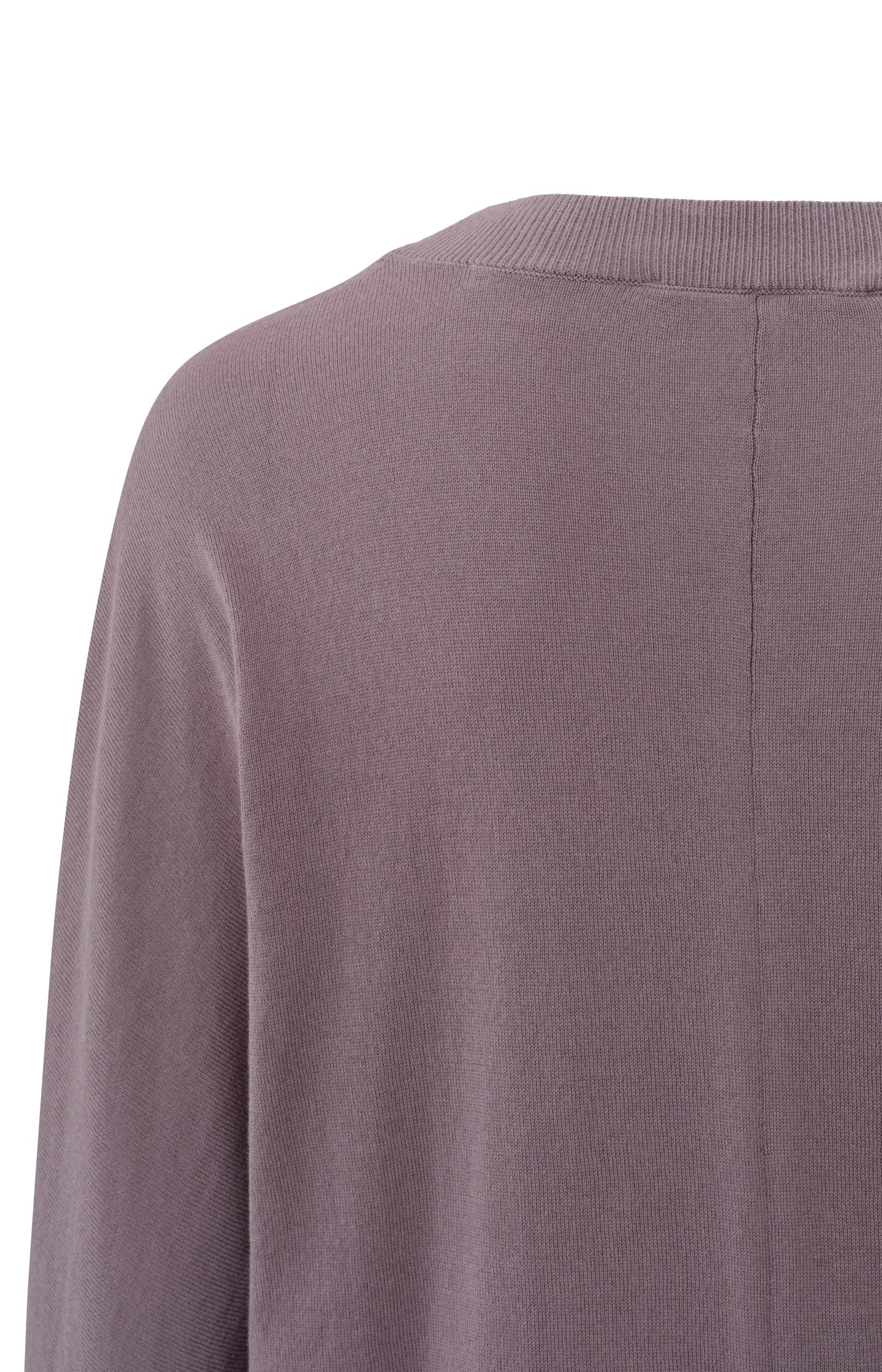 Batwing sweater with long sleeves, crewneck and seam detail