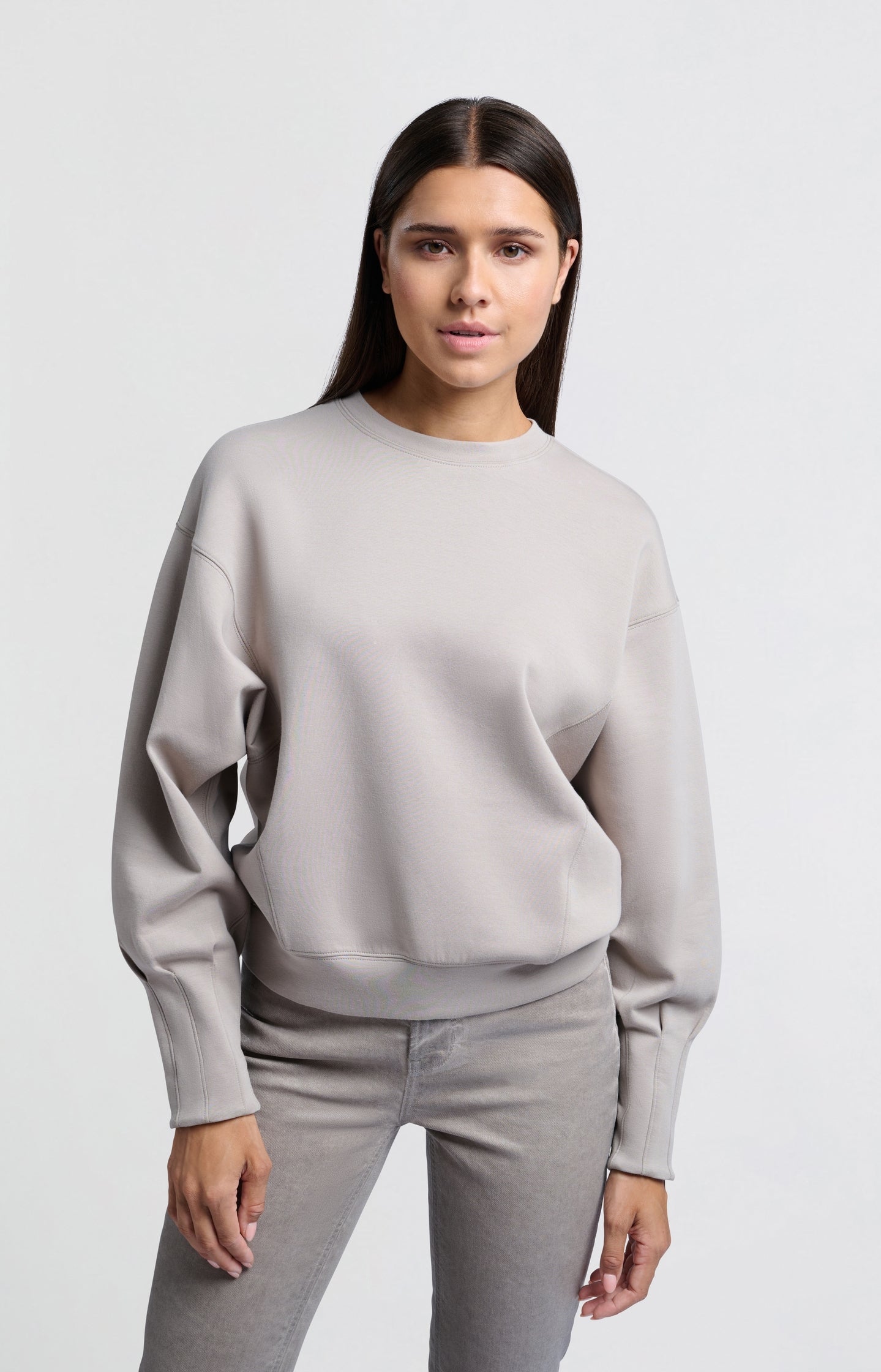 Beige sweatshirt with pleated detail on long sleeves - Type: lookbook