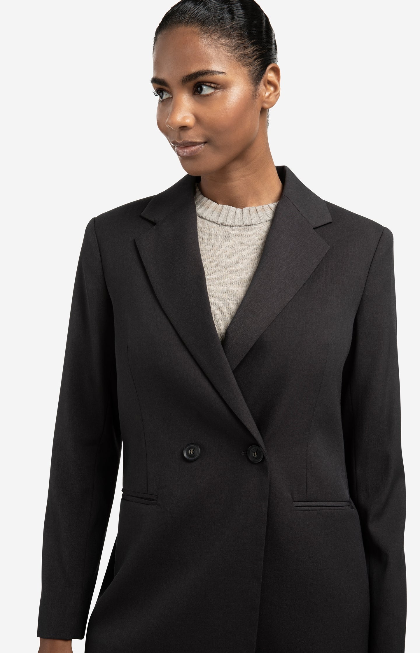 Blazer with belt and double-breasted closure
