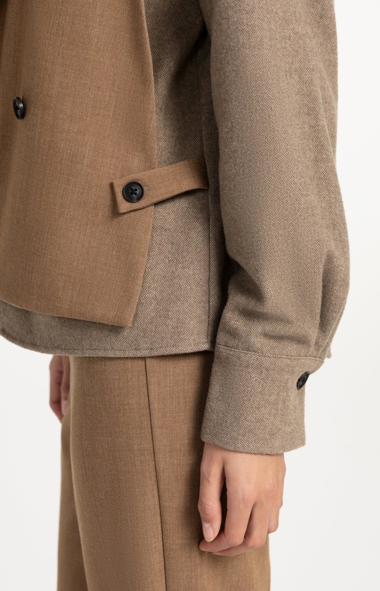 Blazer with contrast fabric and loose fit