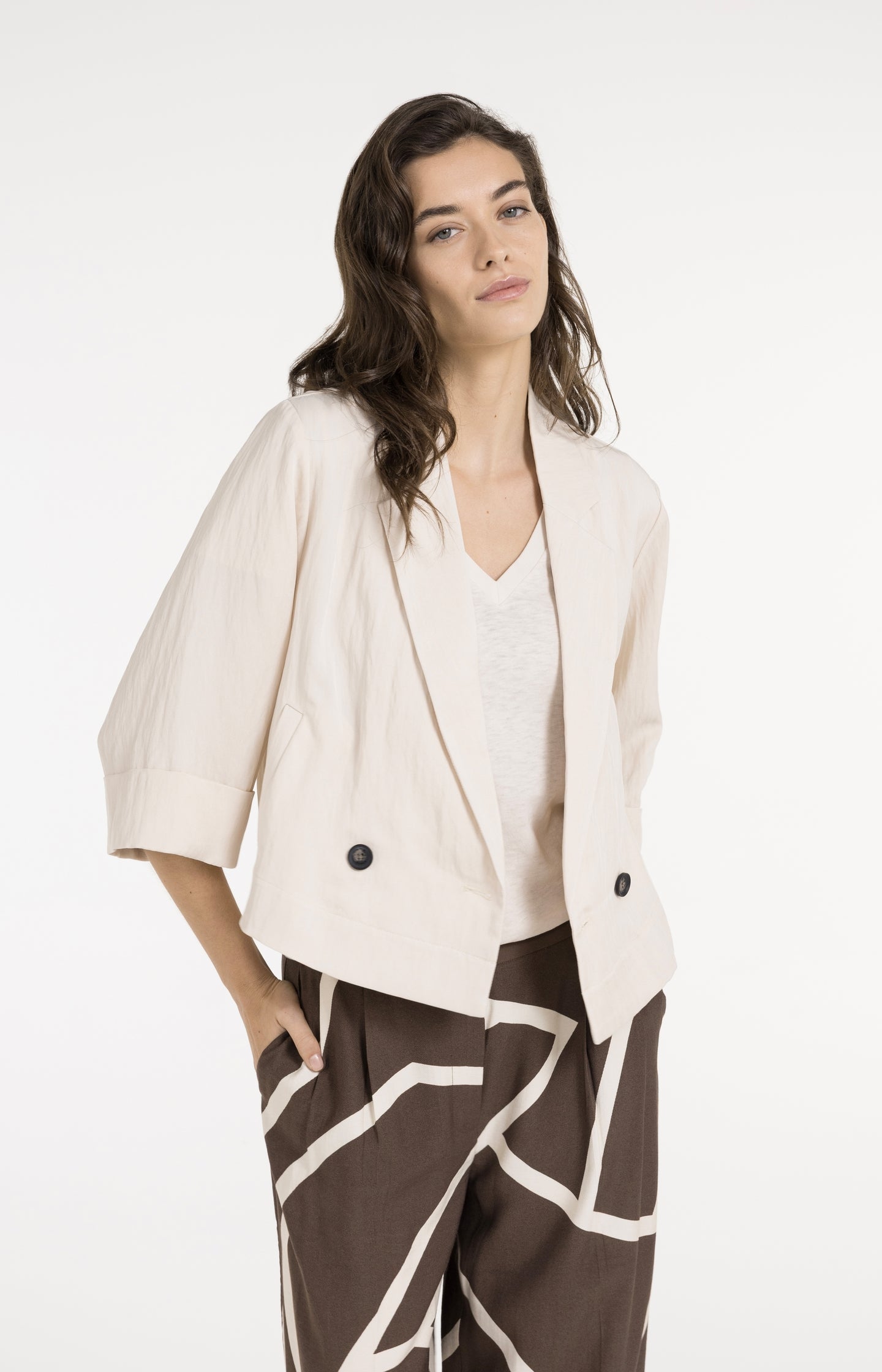 Blazer with kimono sleeves and buttons