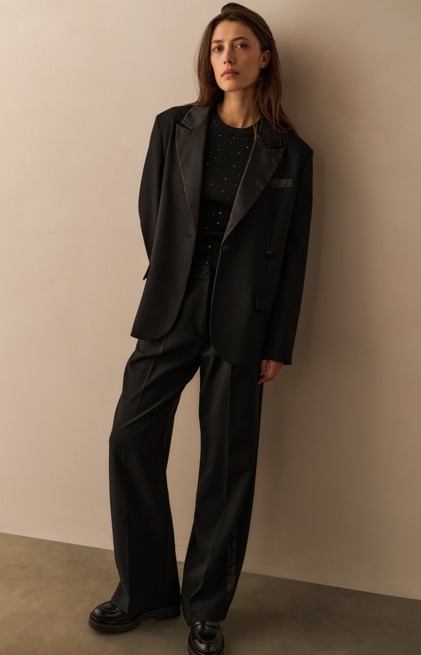 Blazer with satin details and waist effect - Type: lookbook