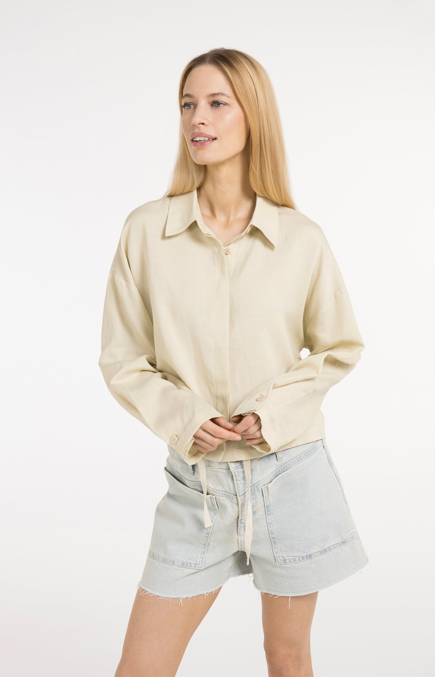 Blouse jacket with drawstring and hidden buttons