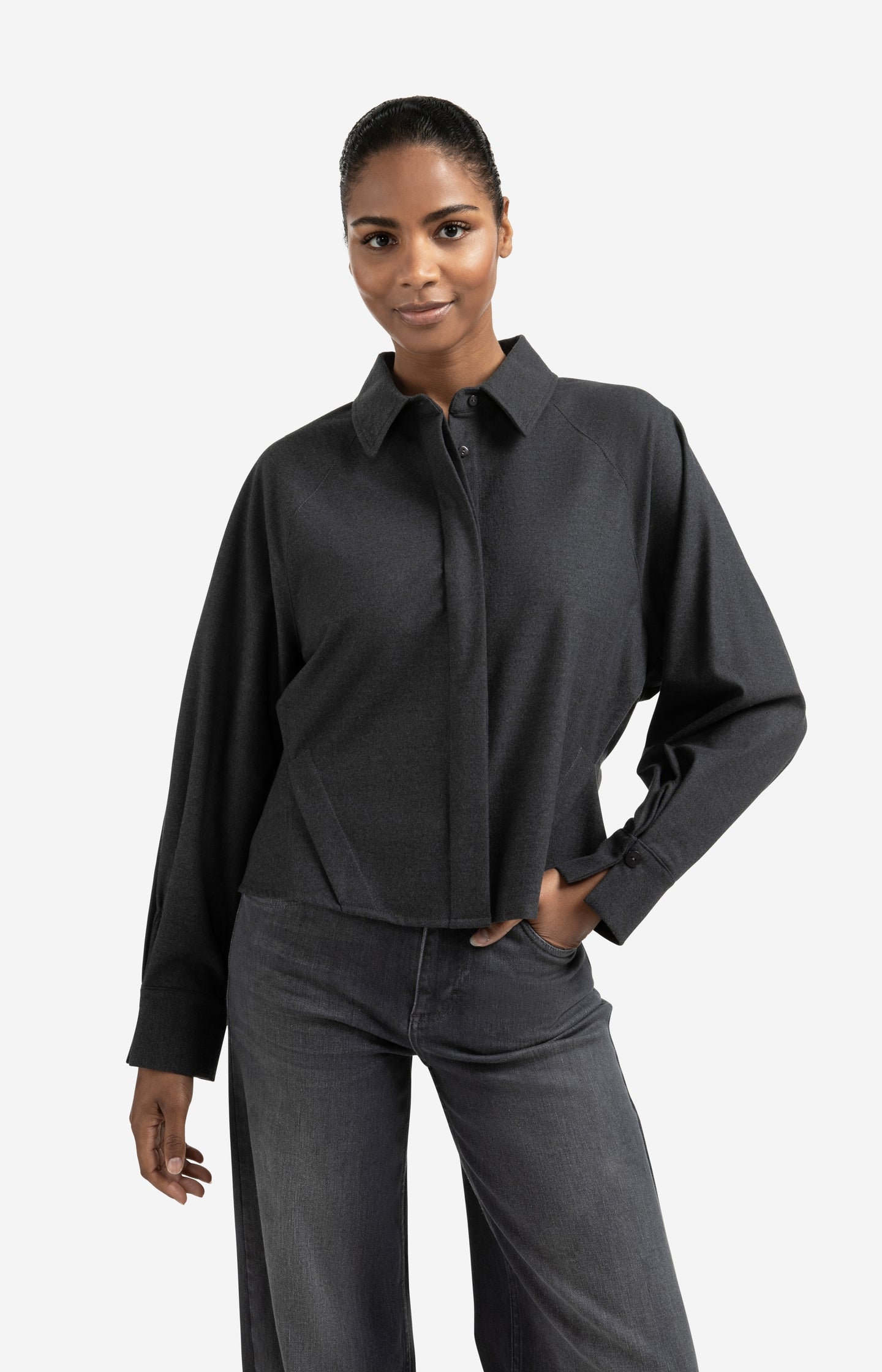 Blouse with batwing sleeves and angled side seams - Type: lookbook