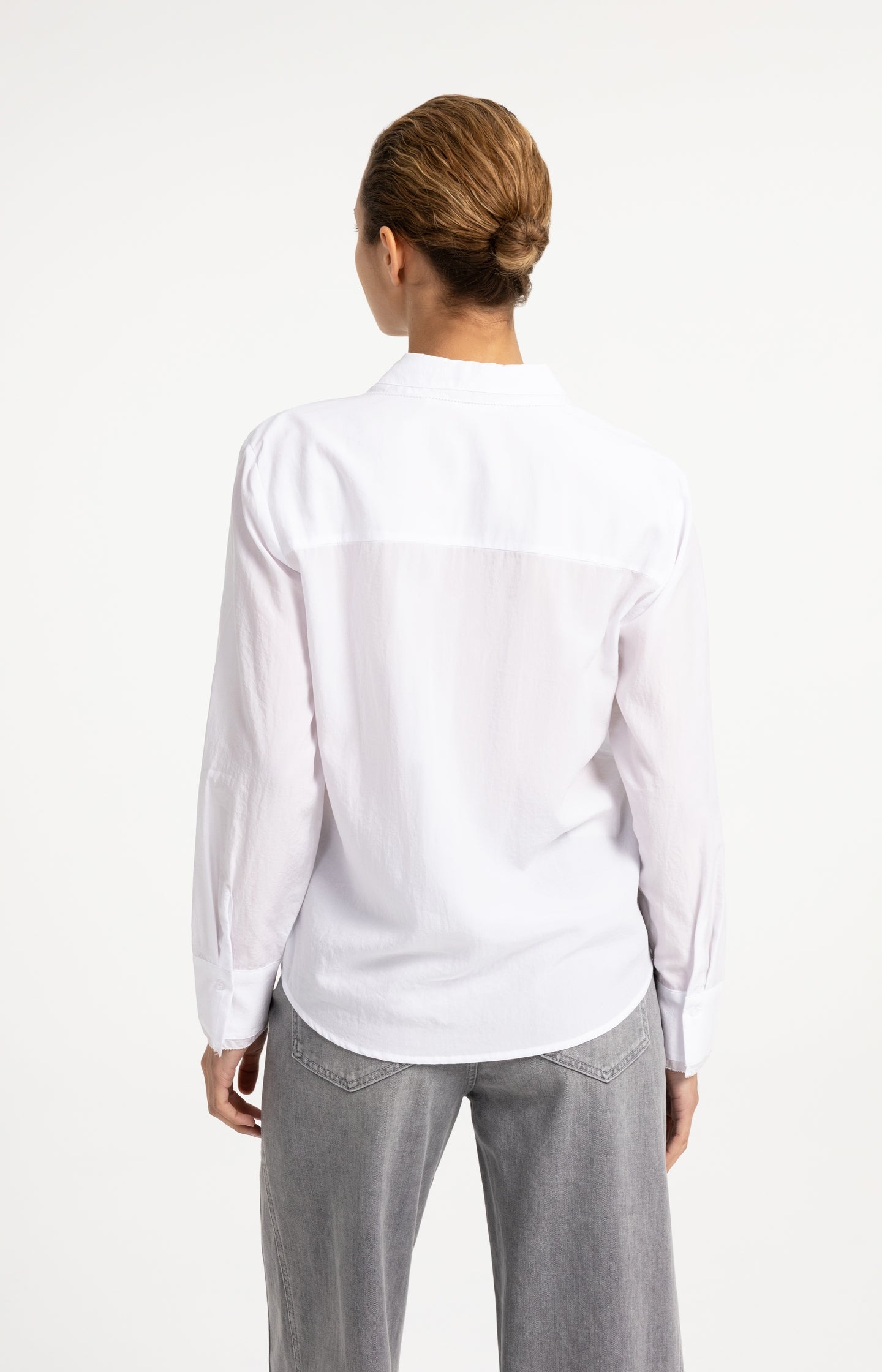 Blouse with collar detail and long sleeves