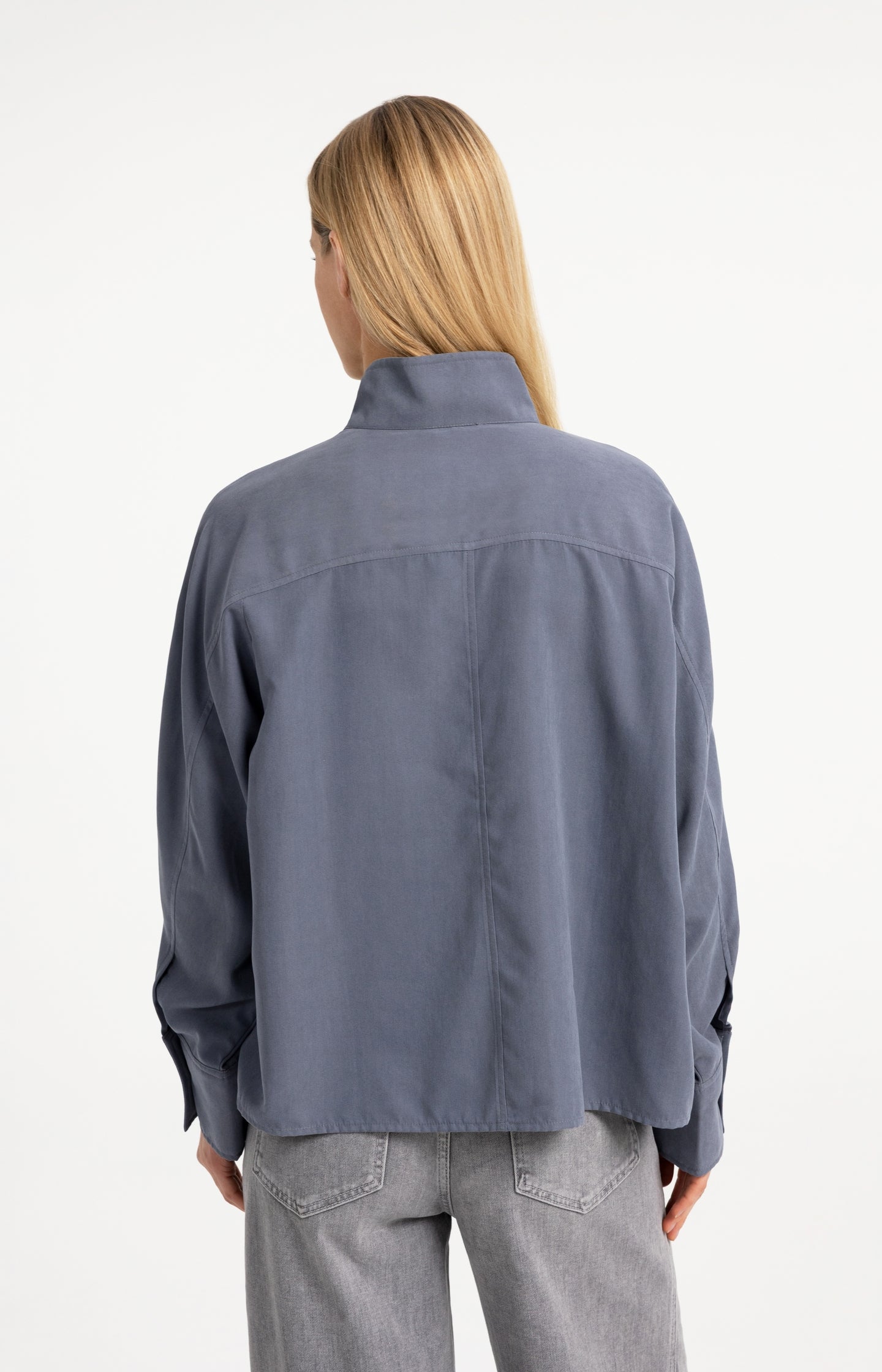 Blouse with high neck and raglan sleeves - Type: lookbook