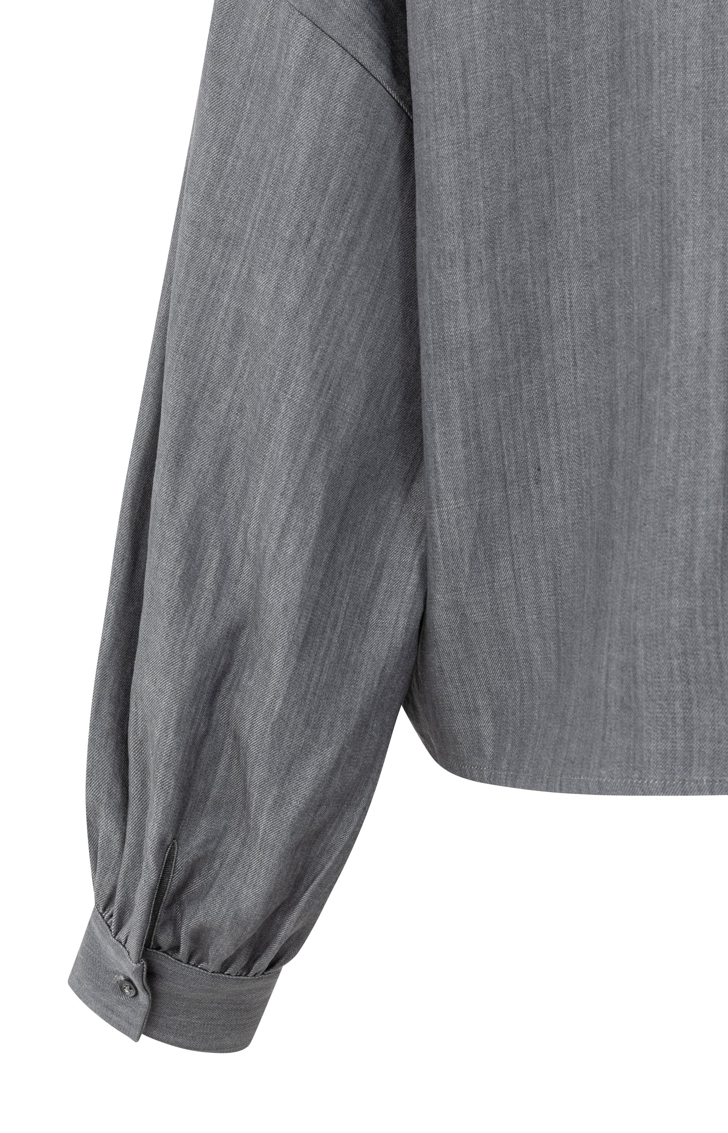Blouse with long sleeves and chest pocket