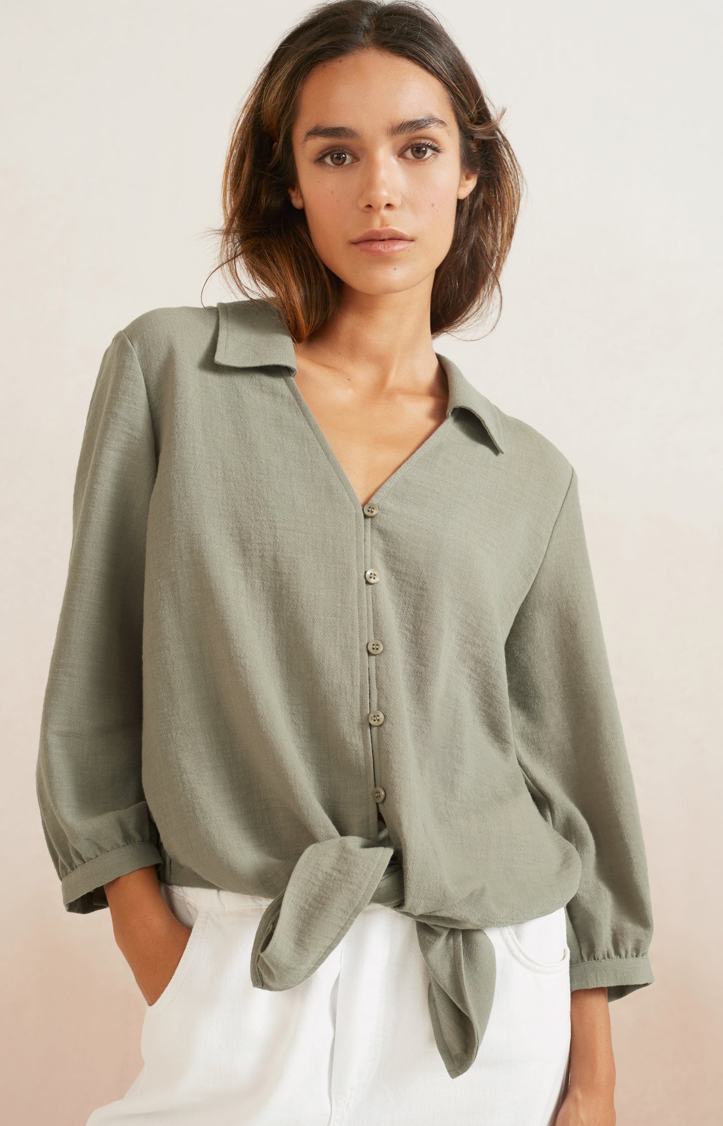 Blouse with long sleeves, buttons and knotted accent - Type: lookbook