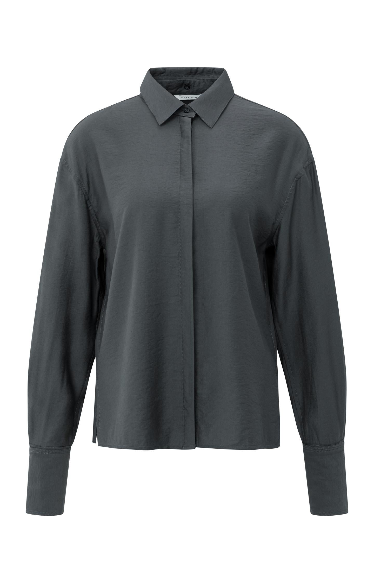 Blouse with removable collar and cuffs - Type: product
