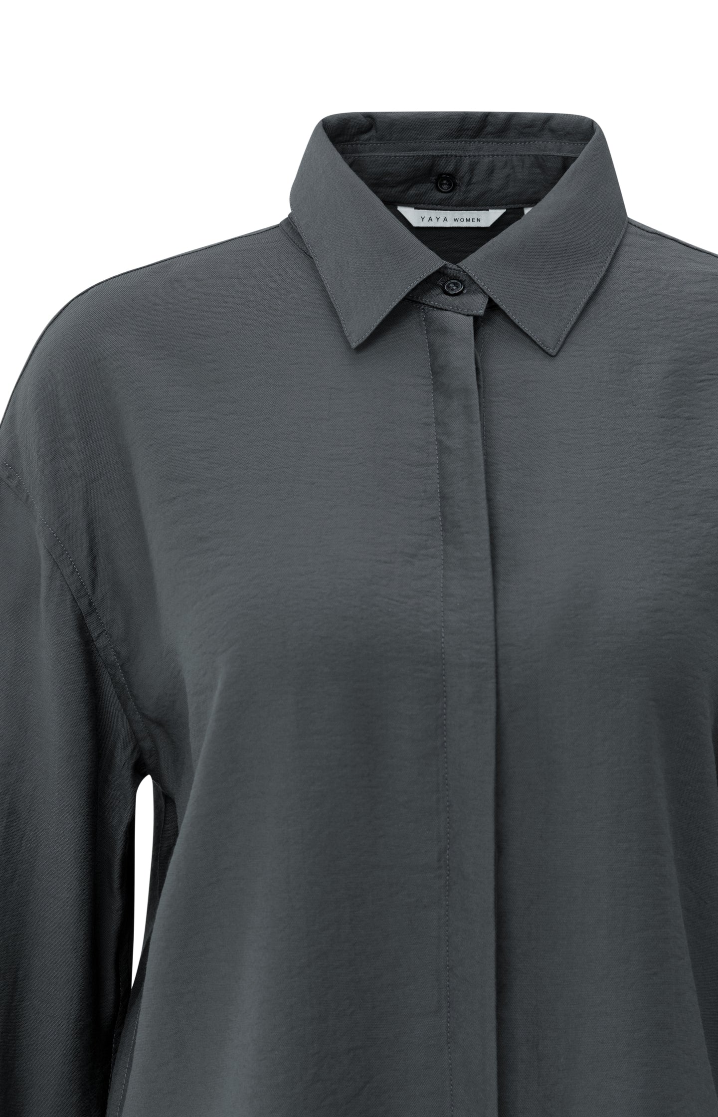 Blouse with removable collar and cuffs