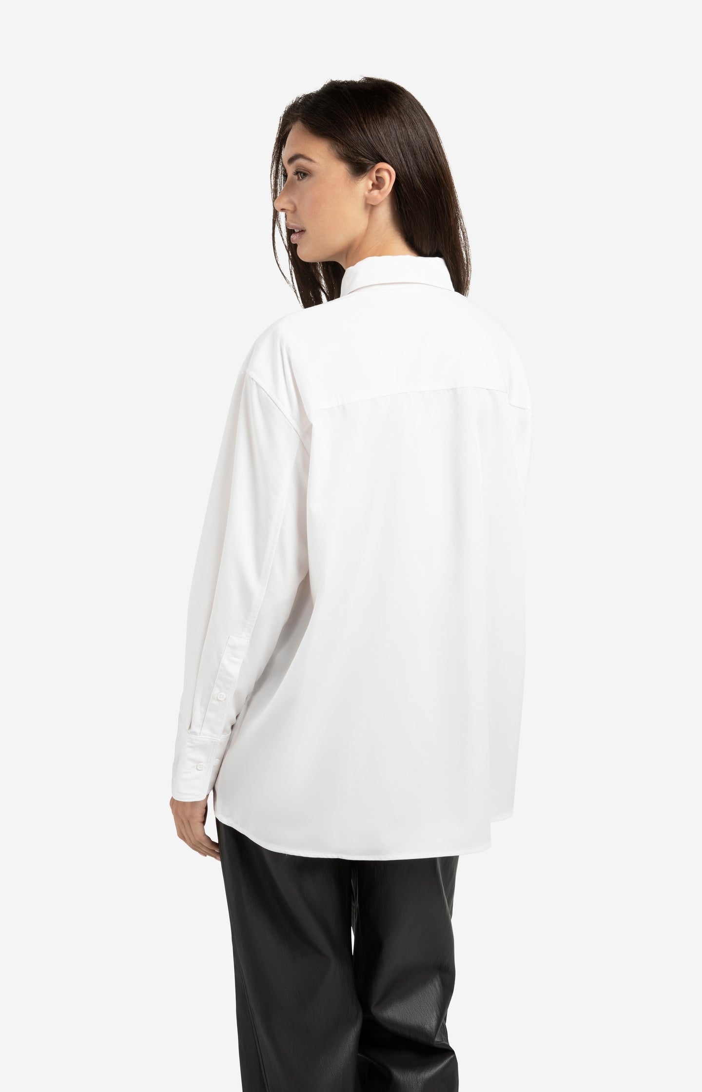 Blouse with tie and long sleeves