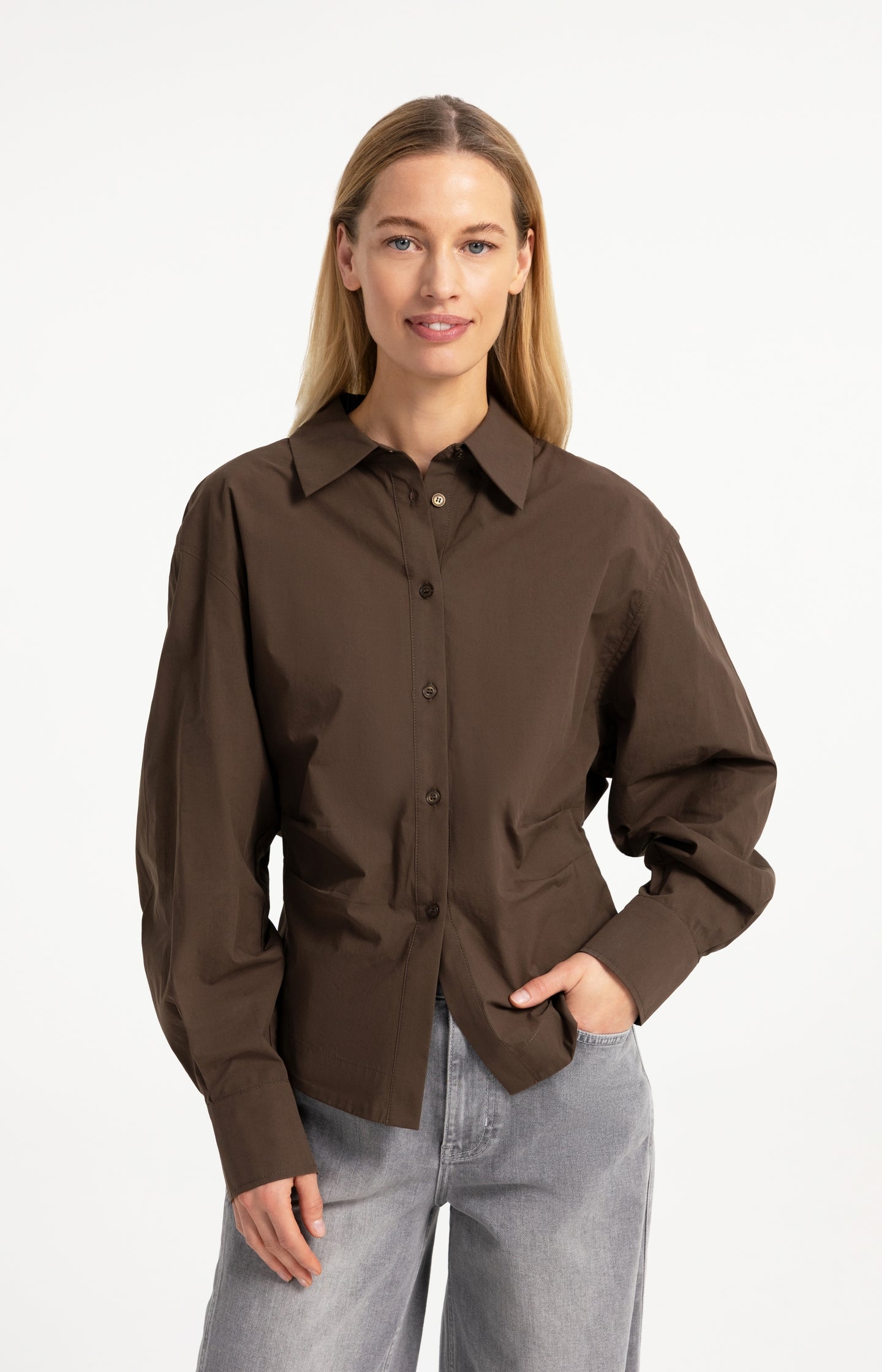 Blouse with waist accent and pleat detail