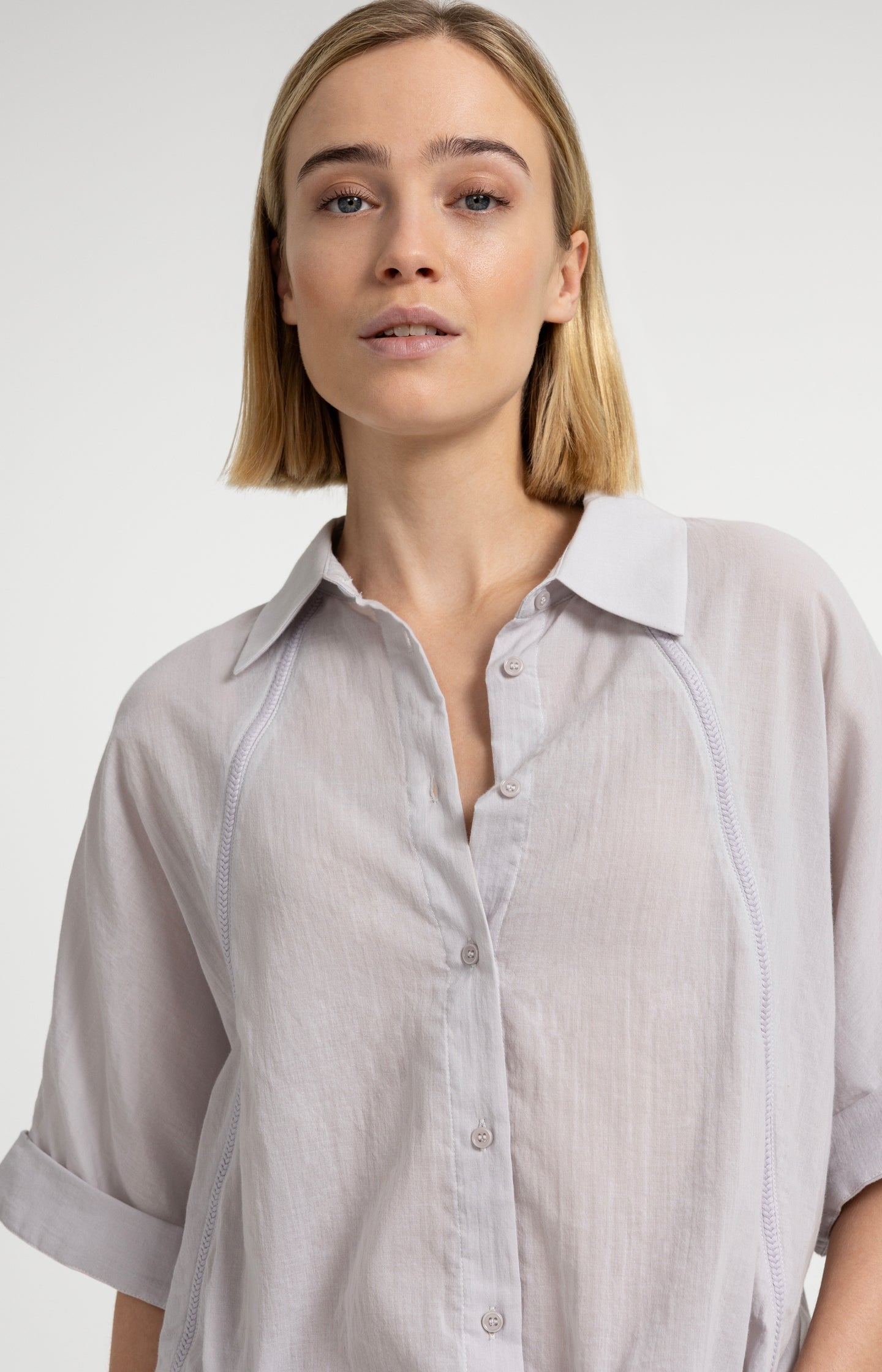 Blouse with wide sleeves and braided details - Type: lookbook