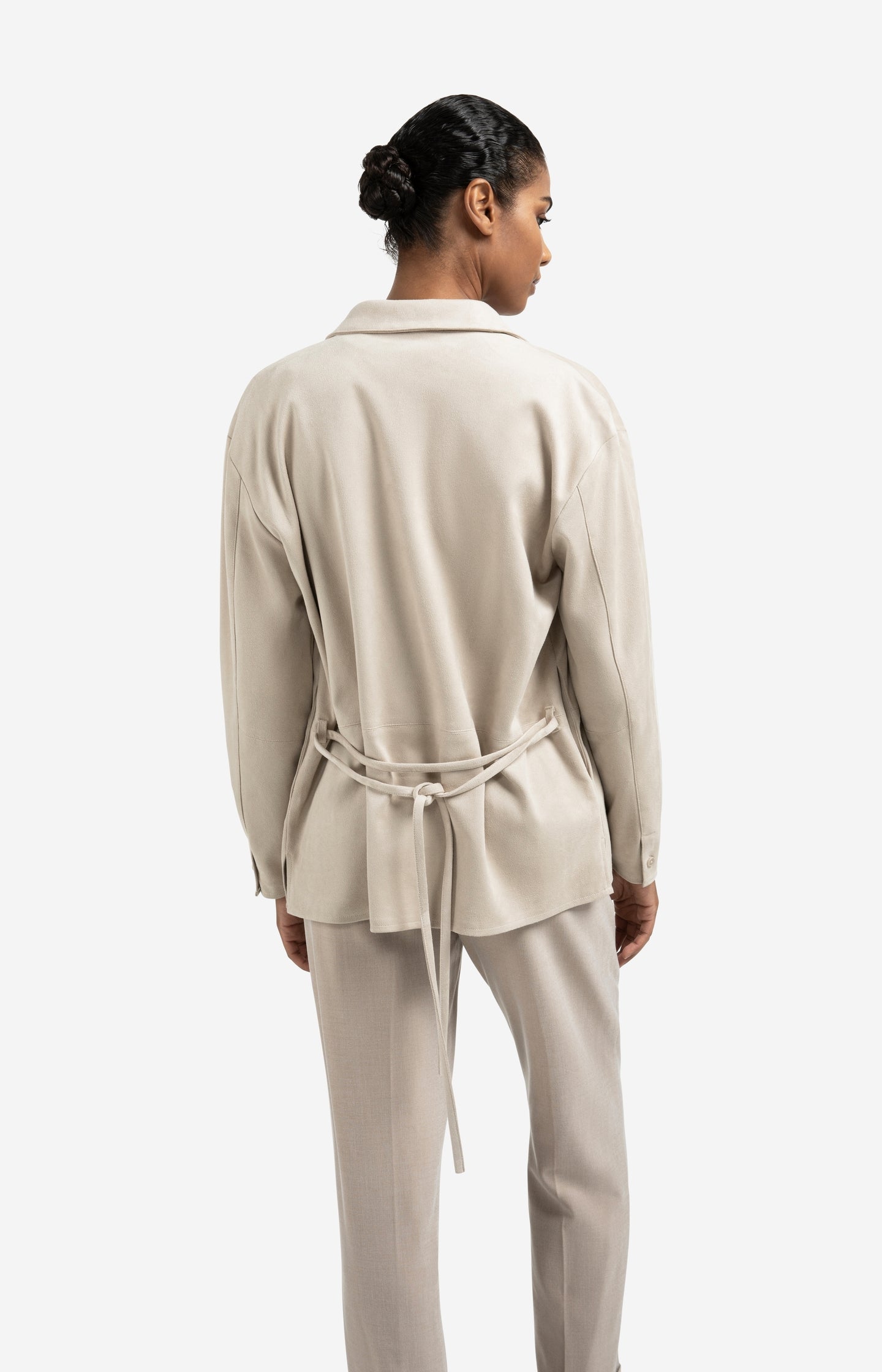 Boouse with suede-look and thin belt