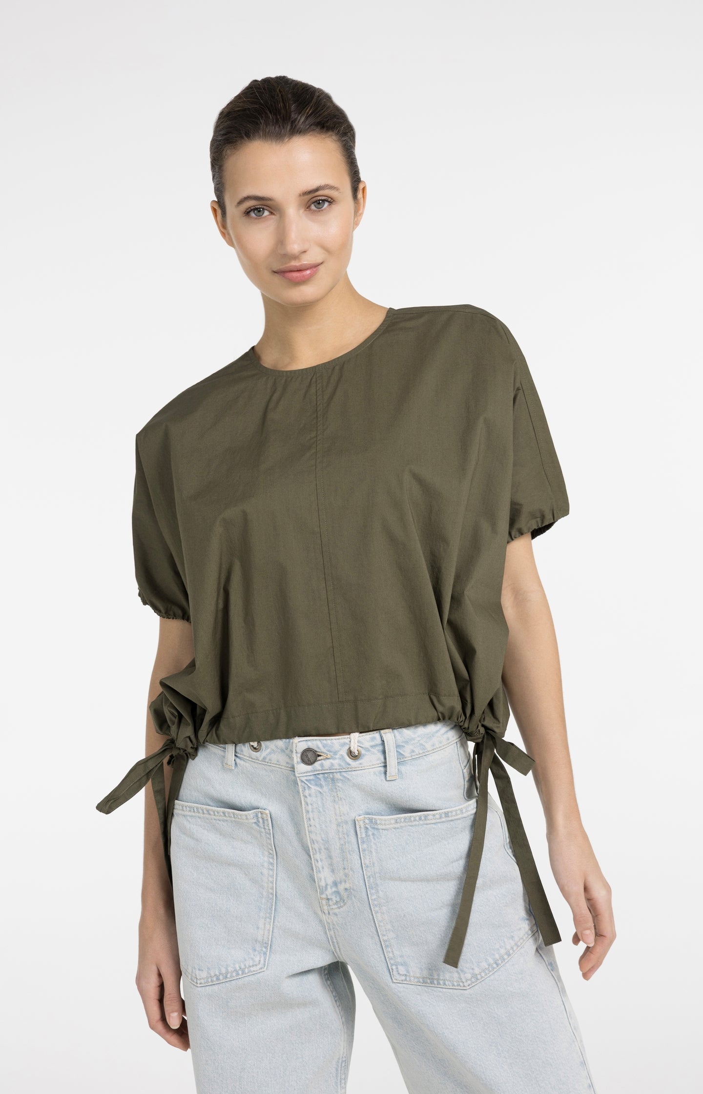 Boxy top with adjustable waist and puff sleeves
