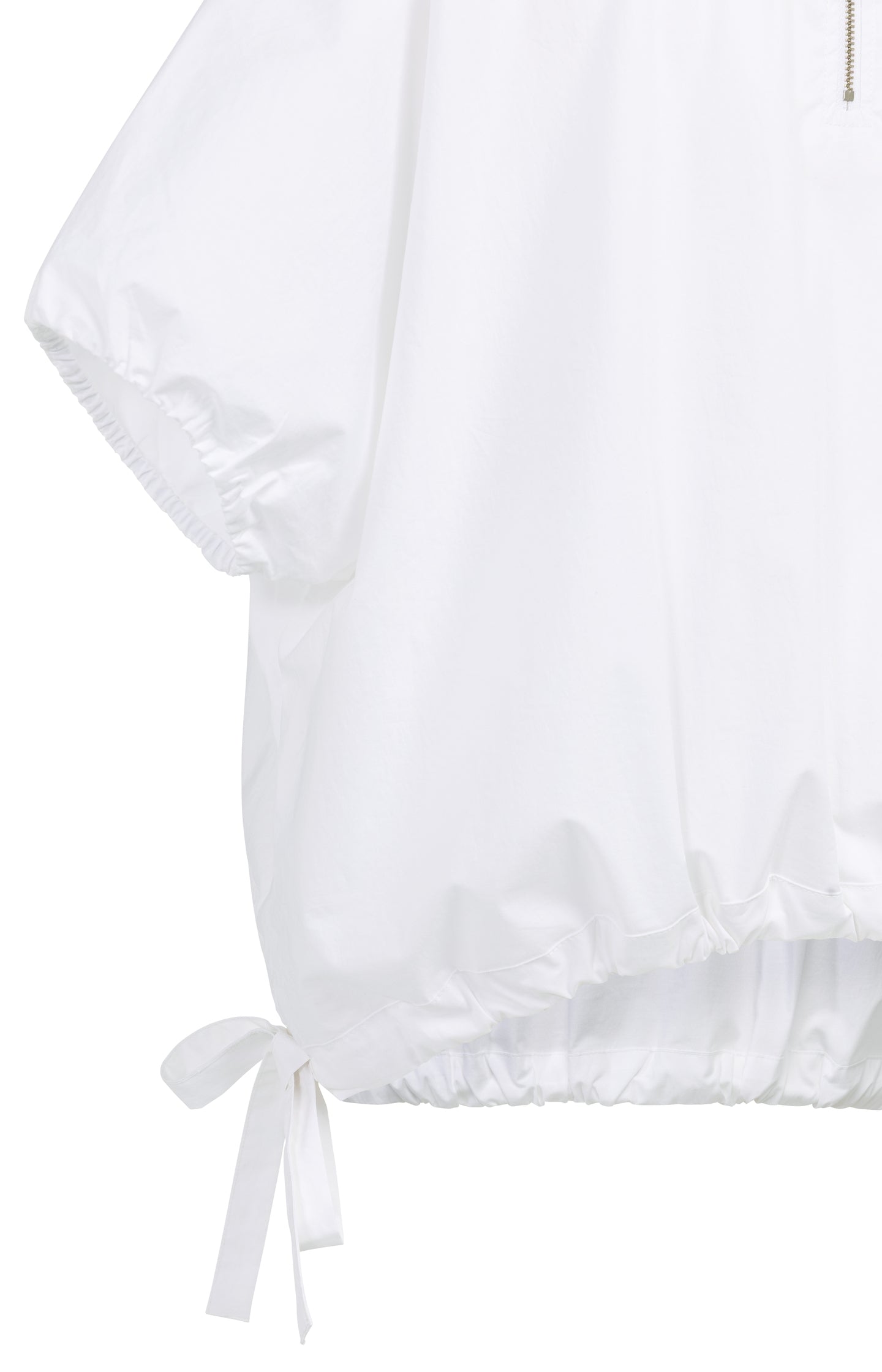 Boxy top with adjustable waist and puff sleeves