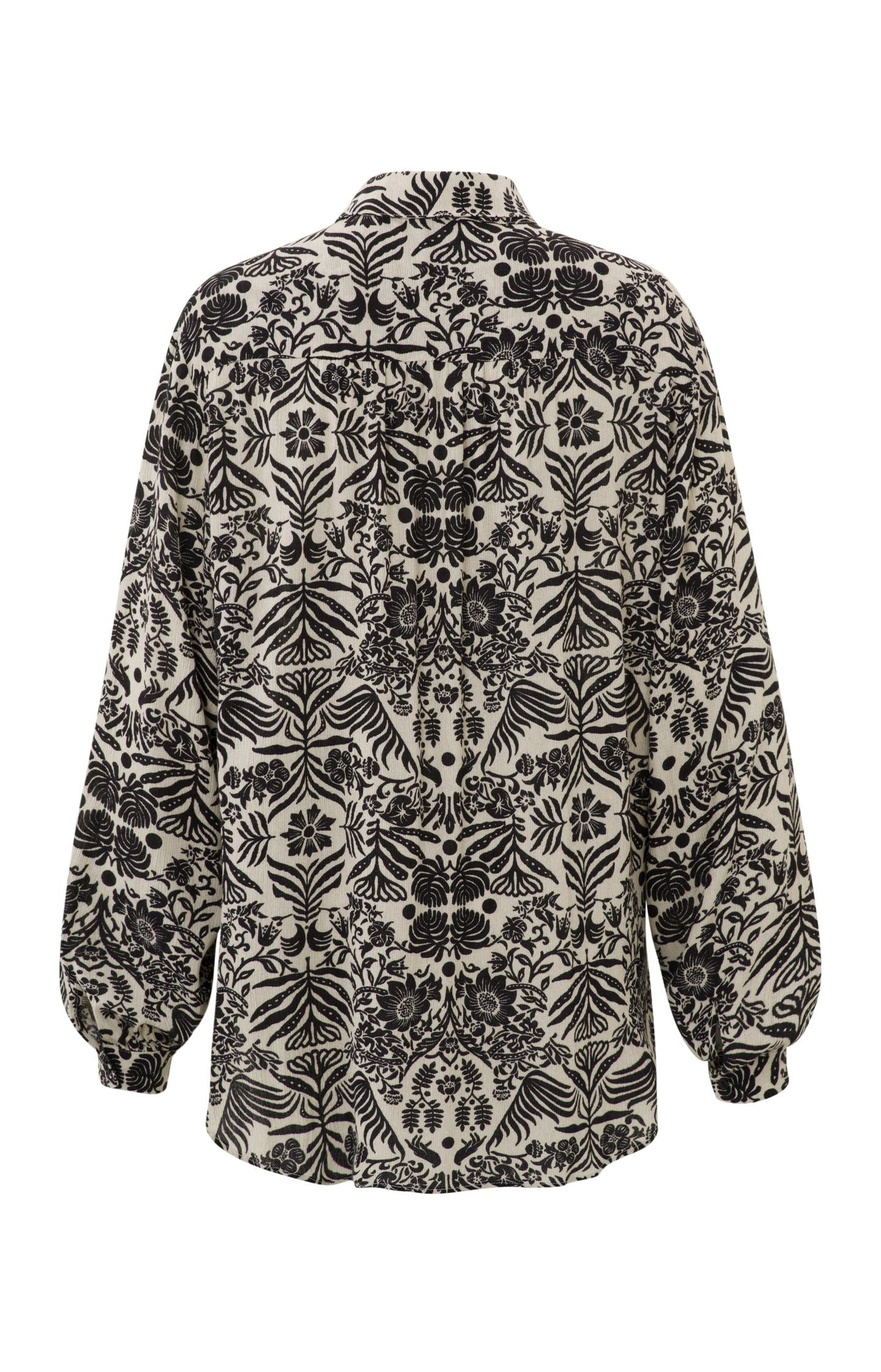 Button up blouse with long sleeves and folklore print