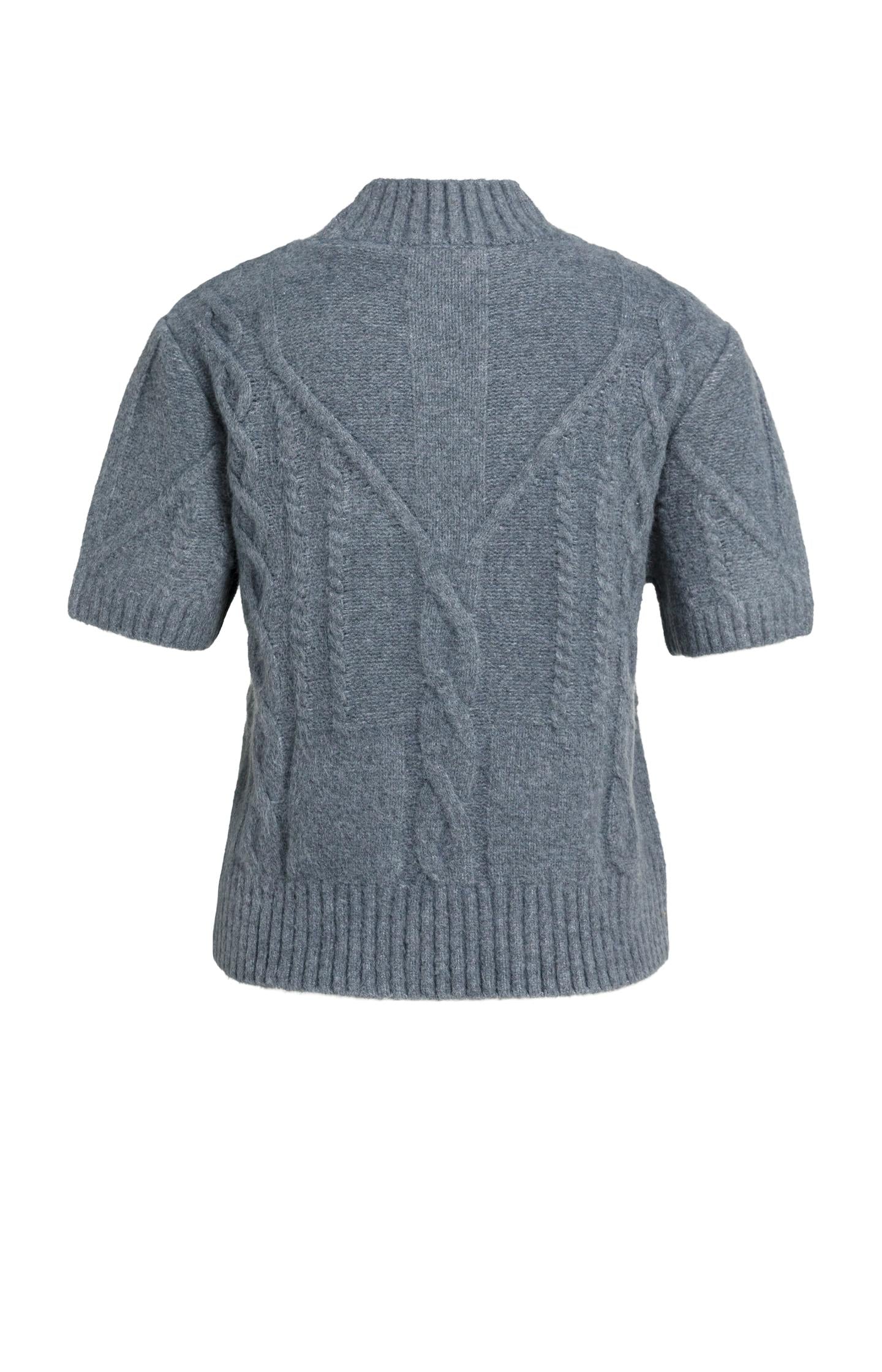 Cable knit sweater with short sleeves