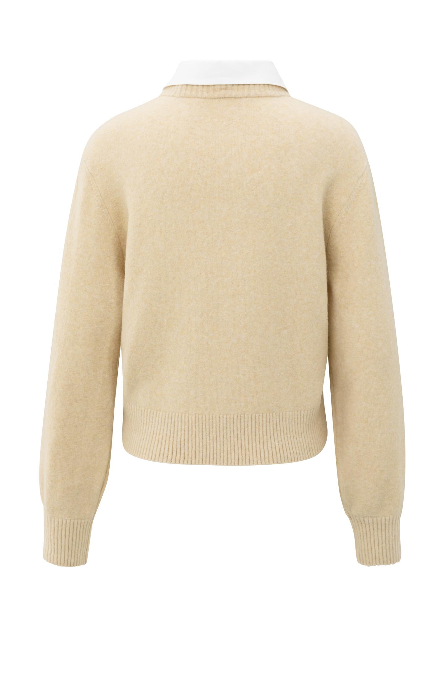 Cardigan with detachable collar and button closure
