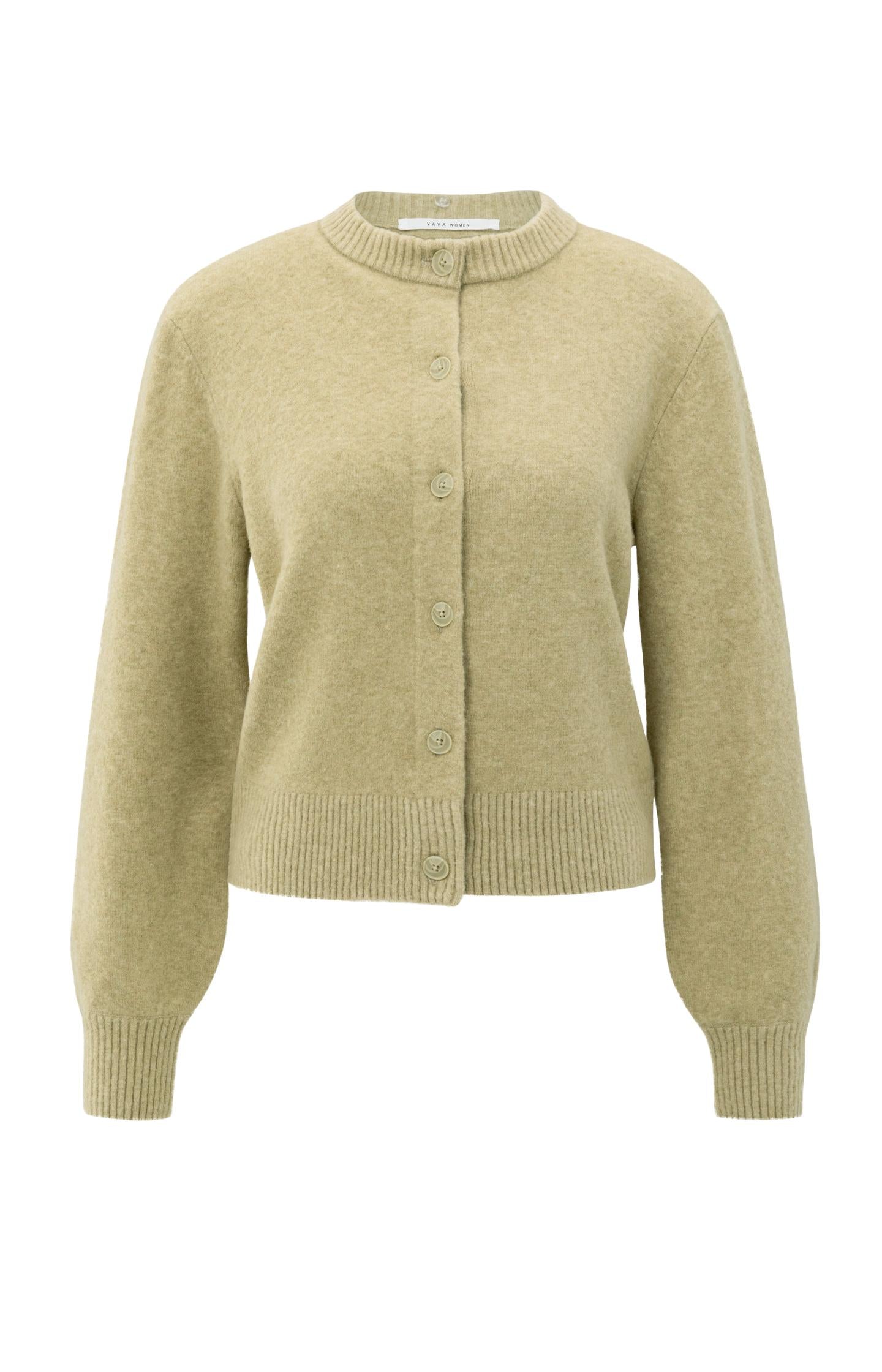 Cardigan with detachable collar and button closure
