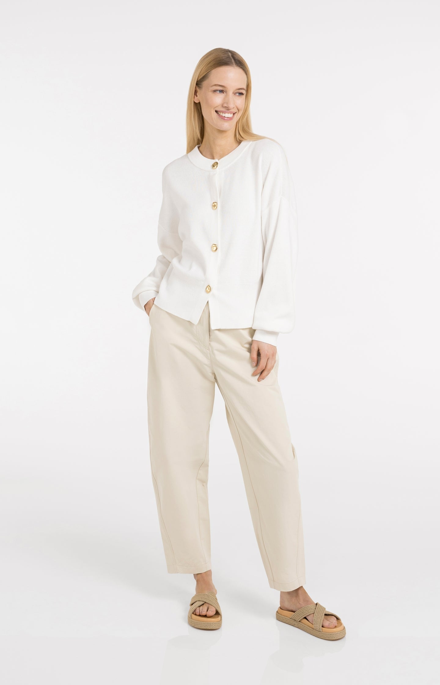 Cardigan with round neck and gold-tone buttons