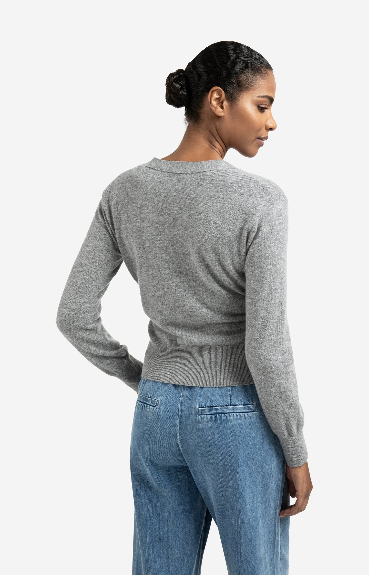Cardigan with V-neck and tie waist - Type: lookbook
