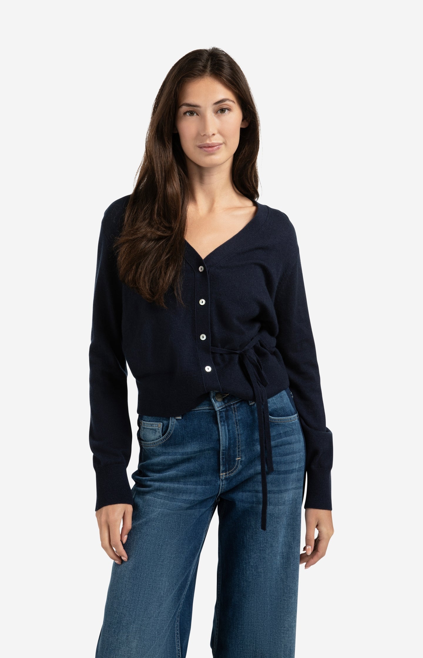 Cardigan with V-neck and tie waist
