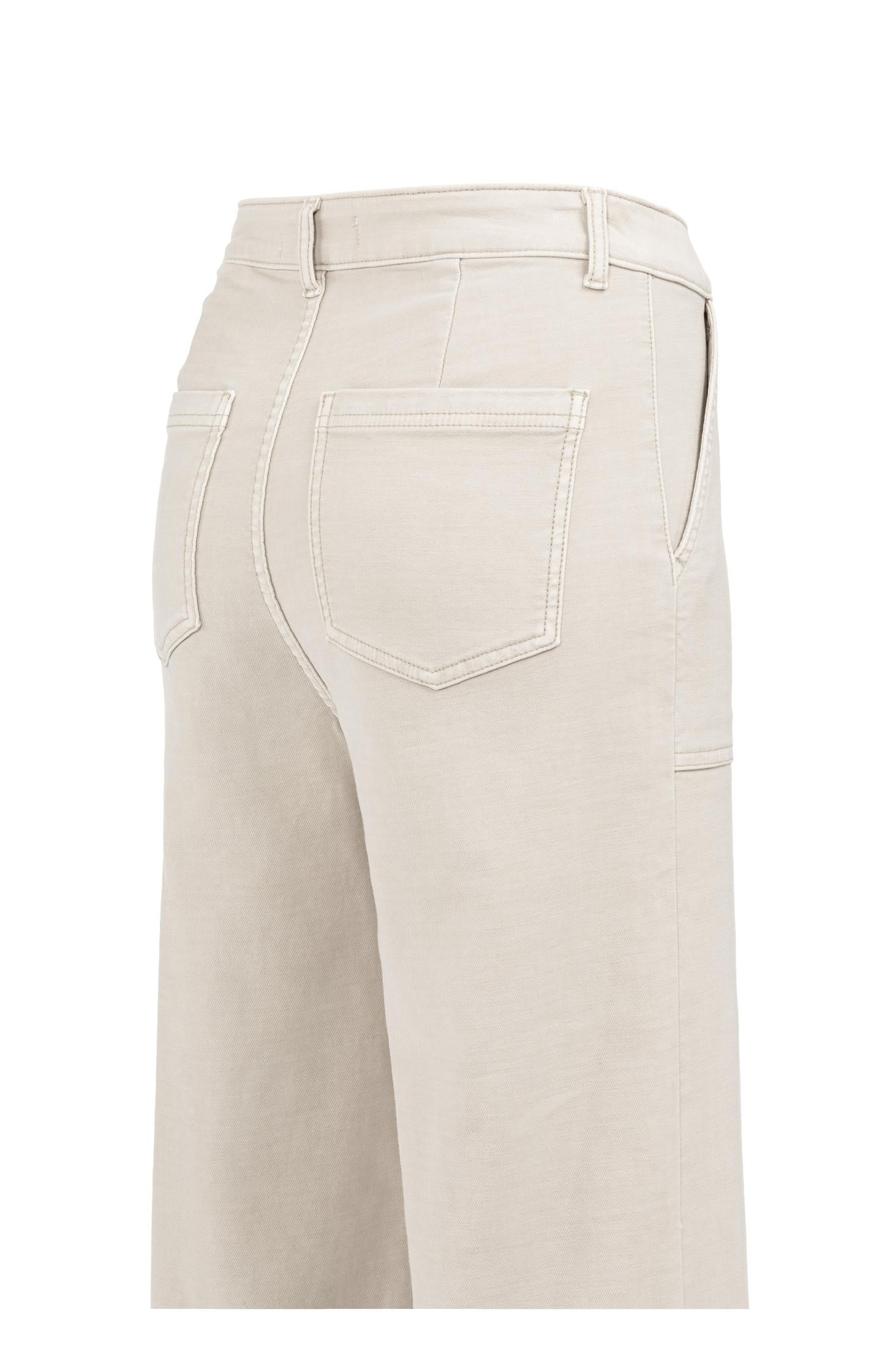 Cargo trousers with straight legs and patch pockets (L34)