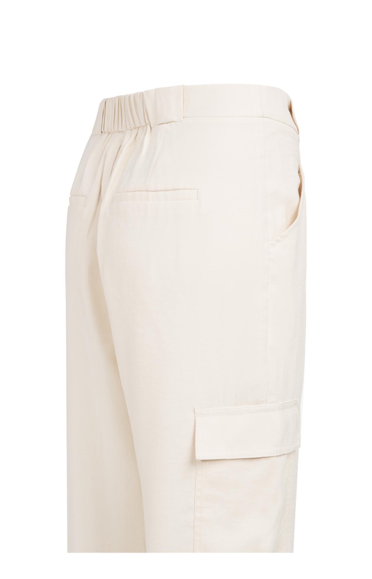 Cargo trousers with straight legs and pleats