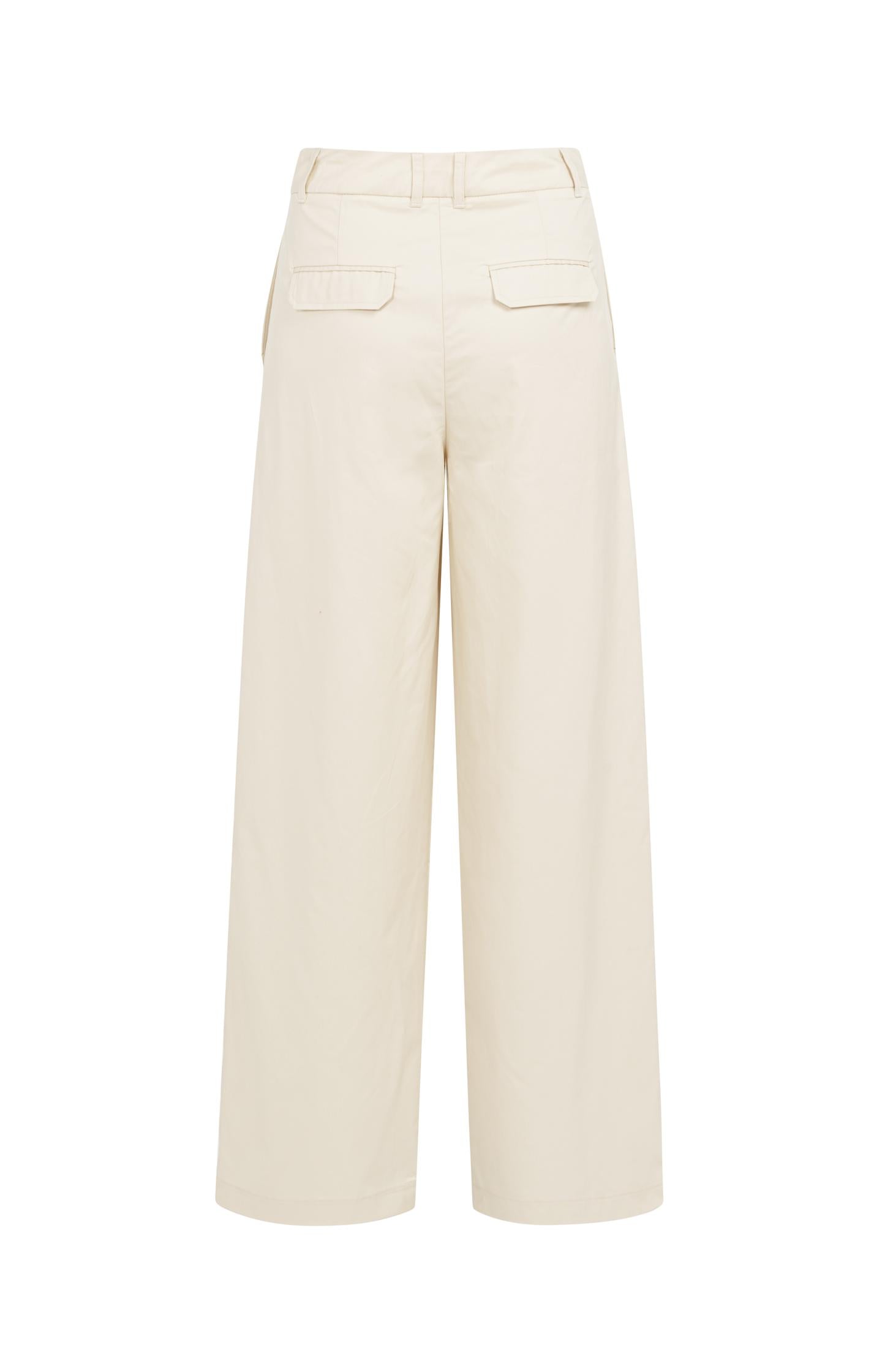 Cargo trousers with wide legs and pleat details - L30