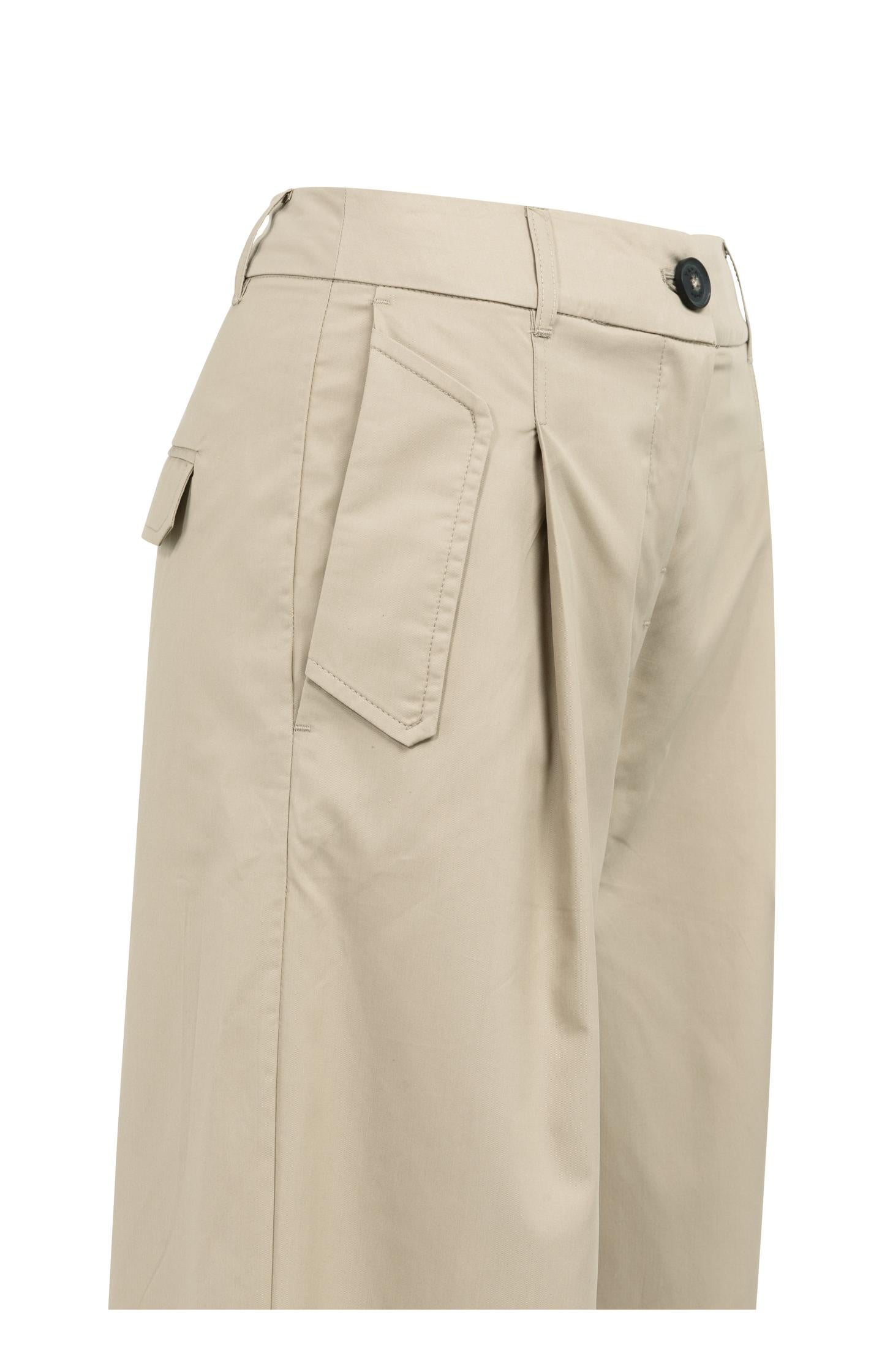 Cargo trousers with wide legs and pleat details - L30