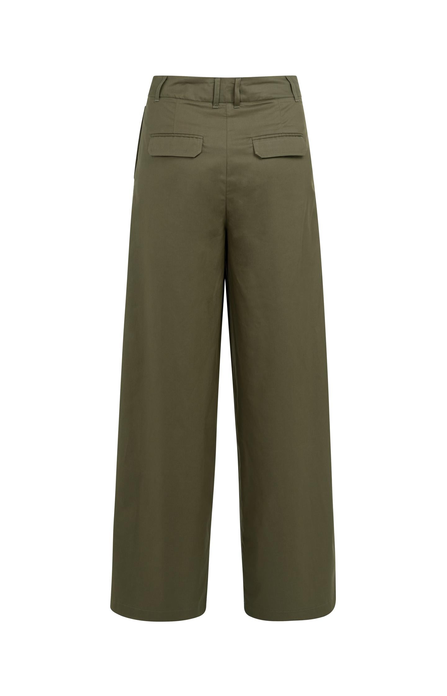 Cargo trousers with wide legs and pleat details - L32