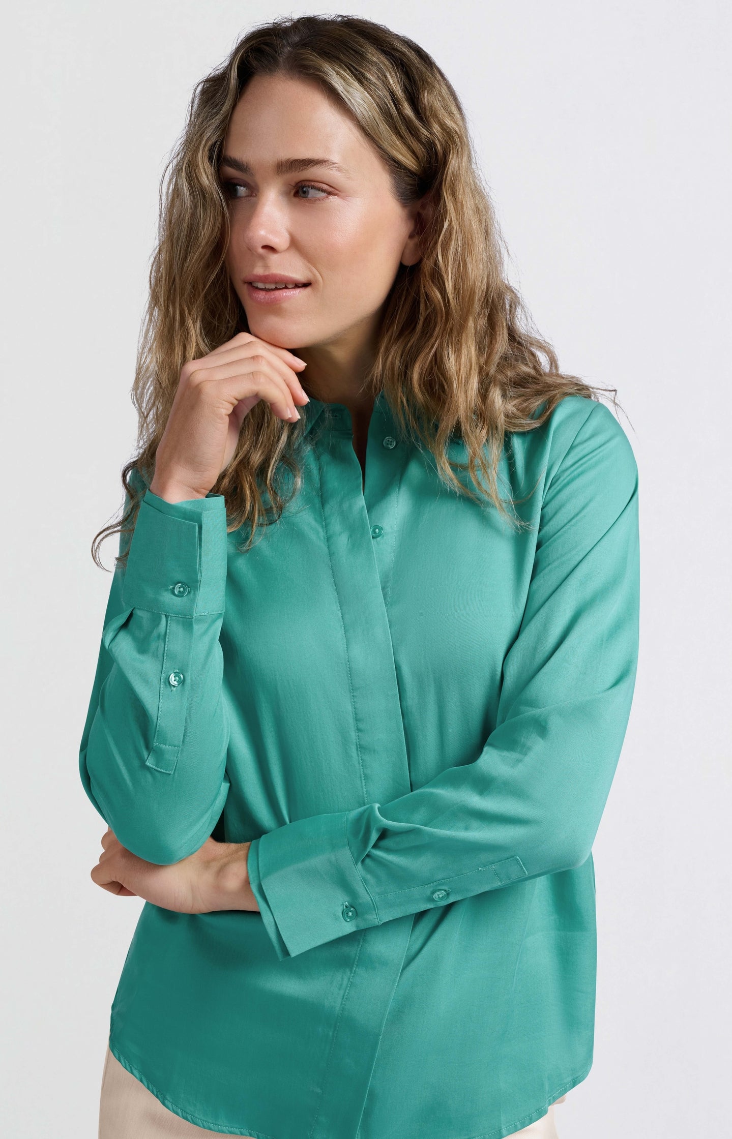 Classic blouse with cuff details