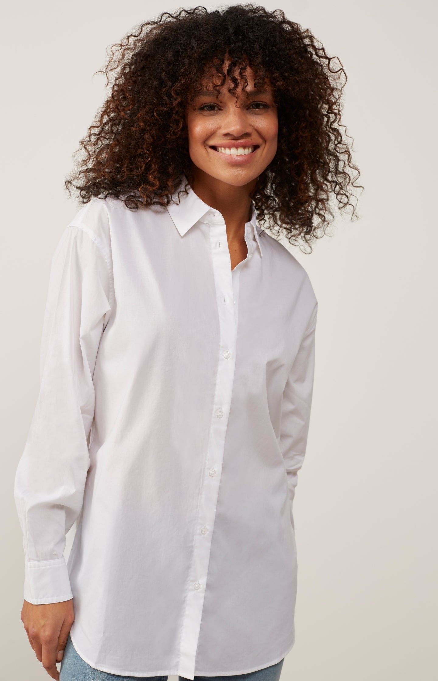 Classic poplin shirt with oversized boyfriend fit - Pure White - Type: lookbook