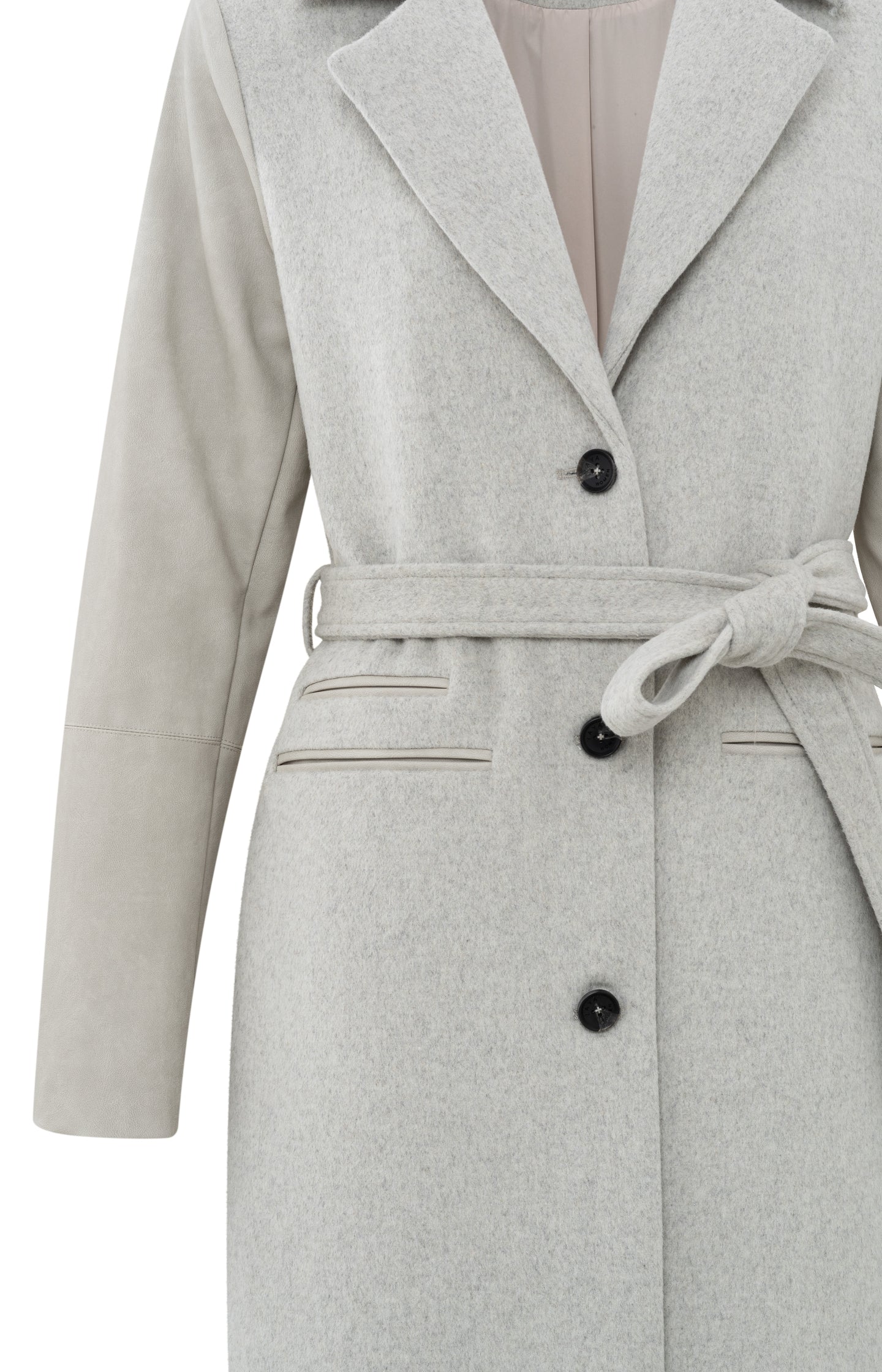 Coat with collar, long sleeves with zipper detail and belt