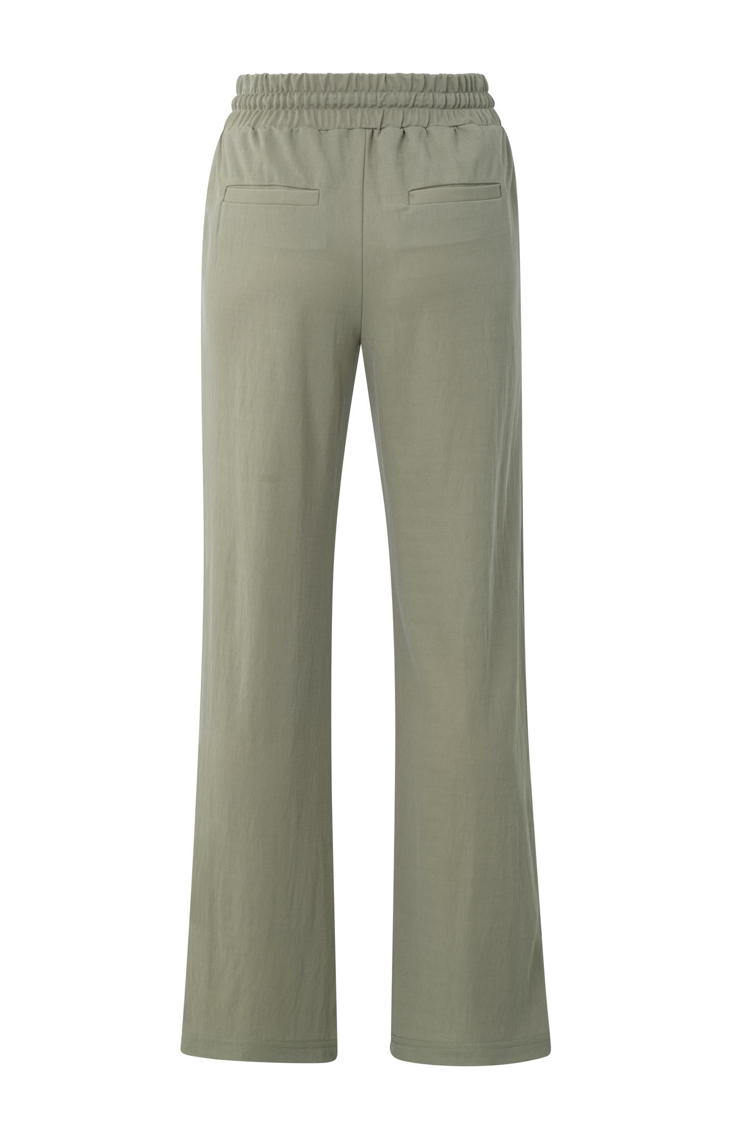 Comfortable trousers with elastic waistband and buttons