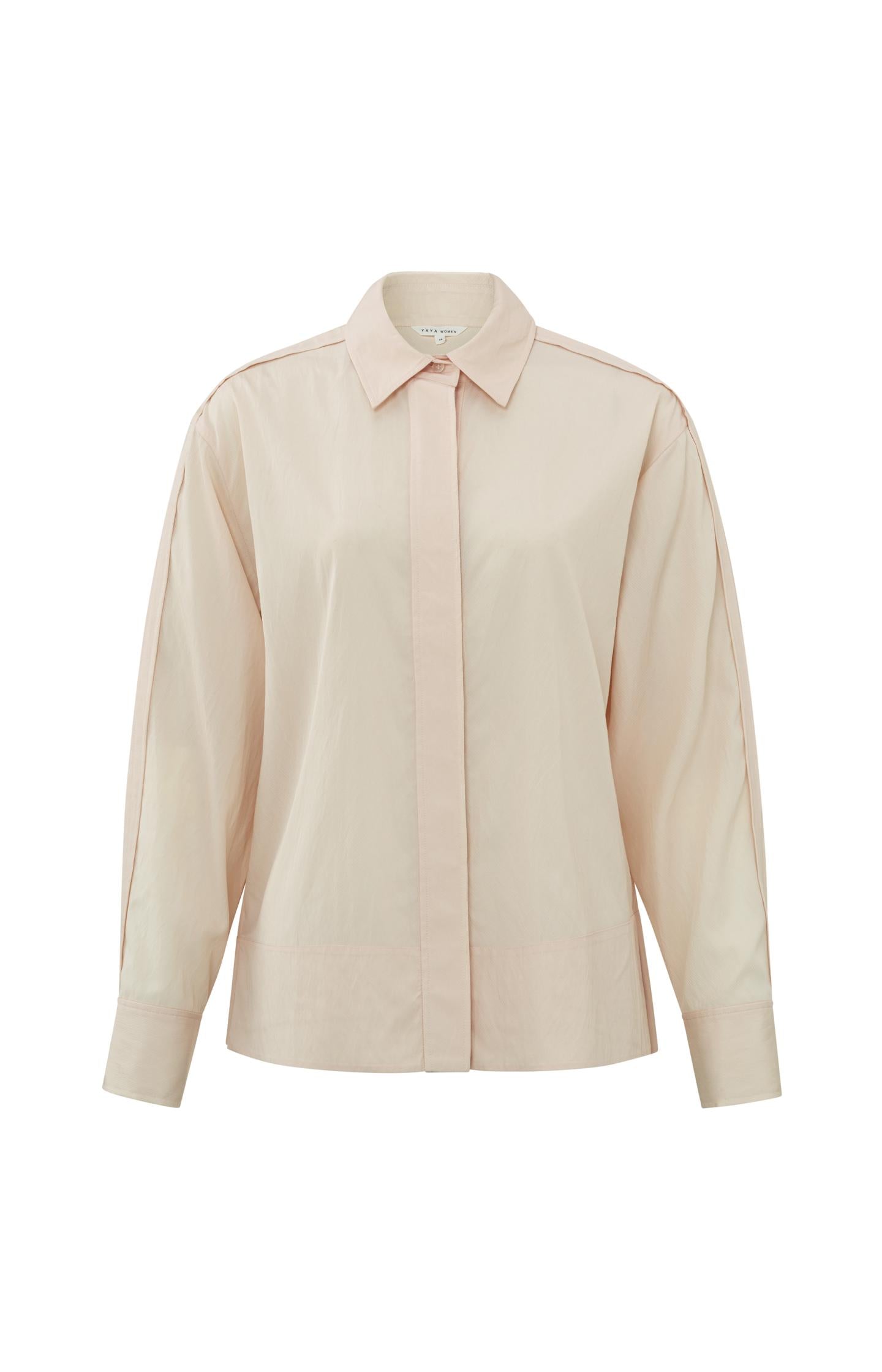 Cropped blouse with collar, long sleeves and hidden buttons - Type: product