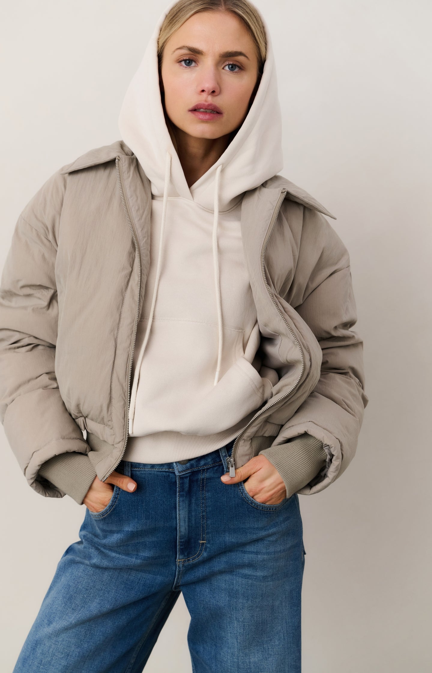 Cropped padded jacket with ribbed cuffs