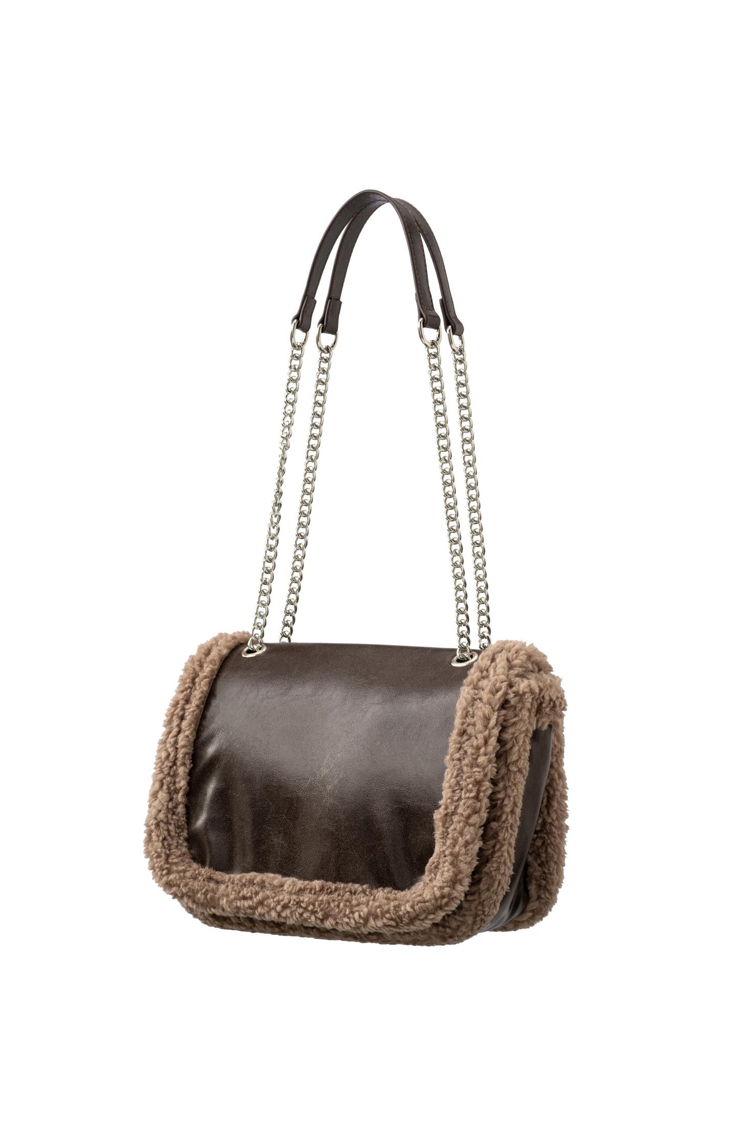 Crossbody bag with teddy details and chain strap