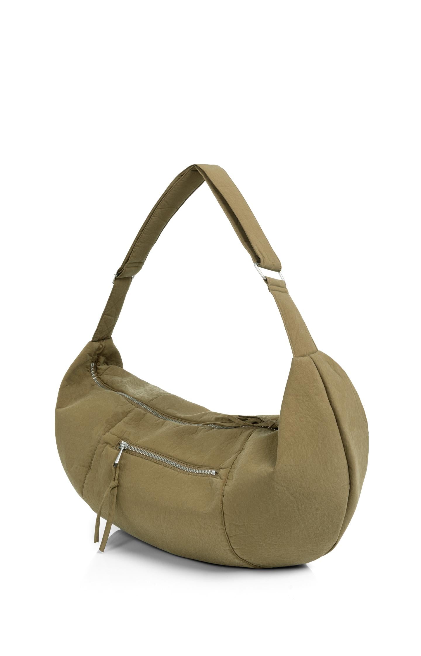 Crossbody bag with zip