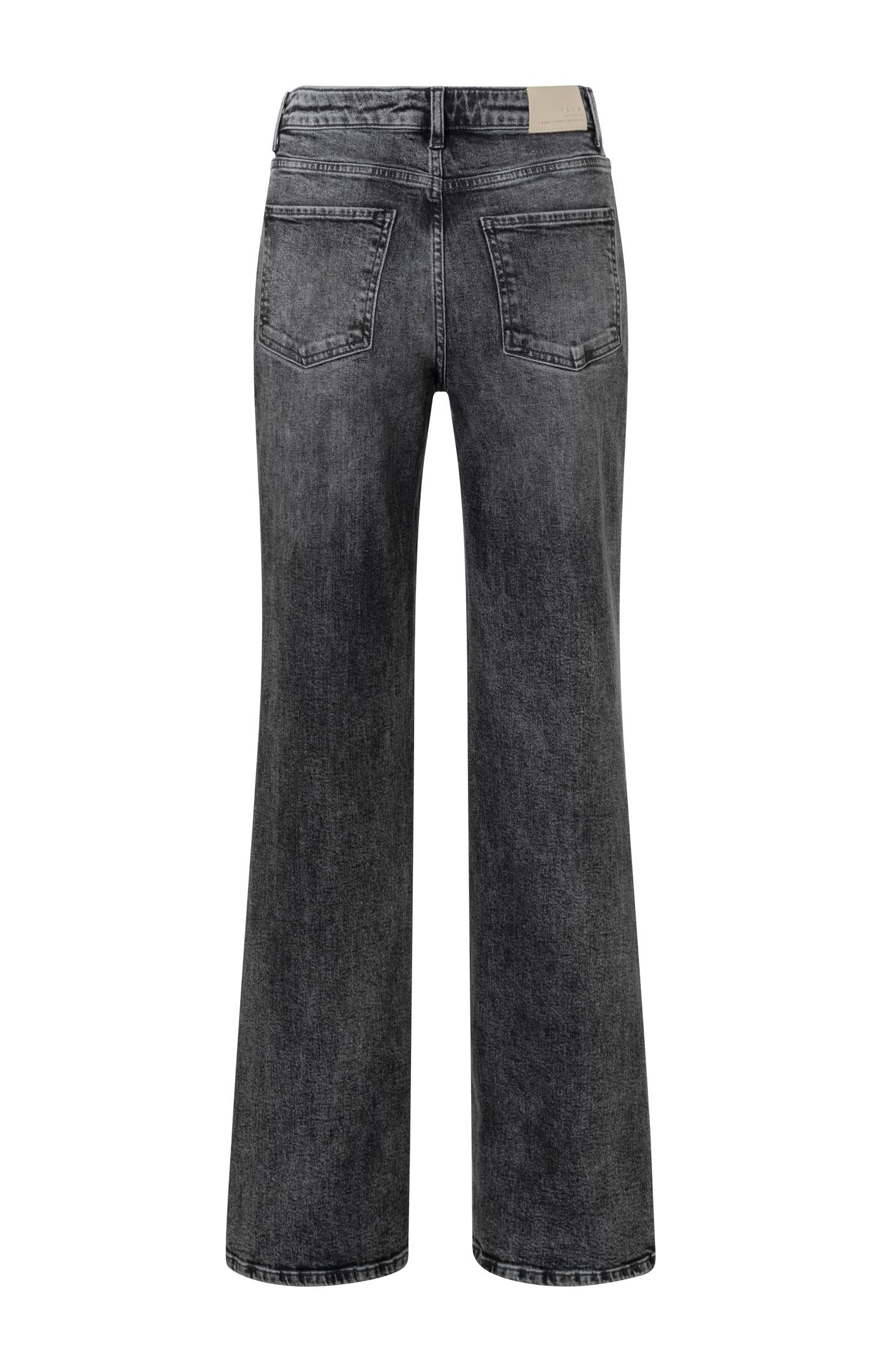 Dark jeans with high waist, wide legs and pockets